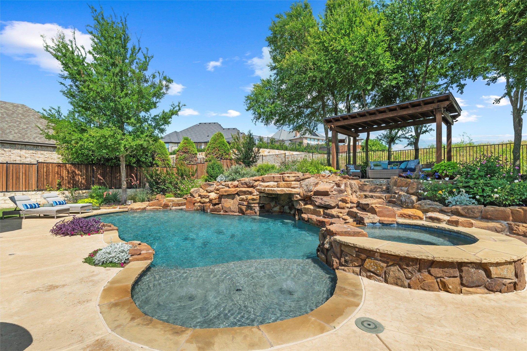 10829 Hawkins Home Boulevard