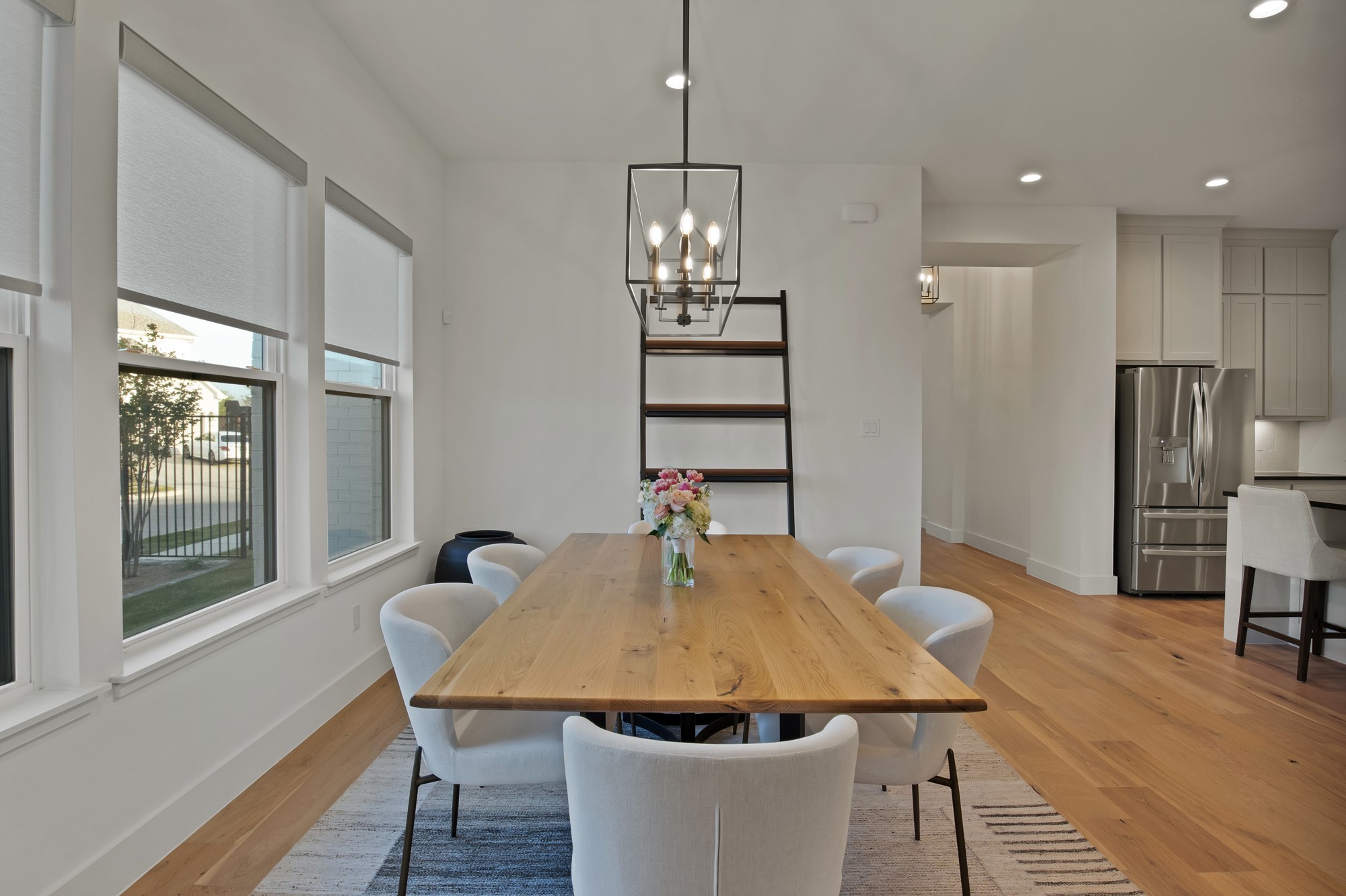263 Observation Drive N