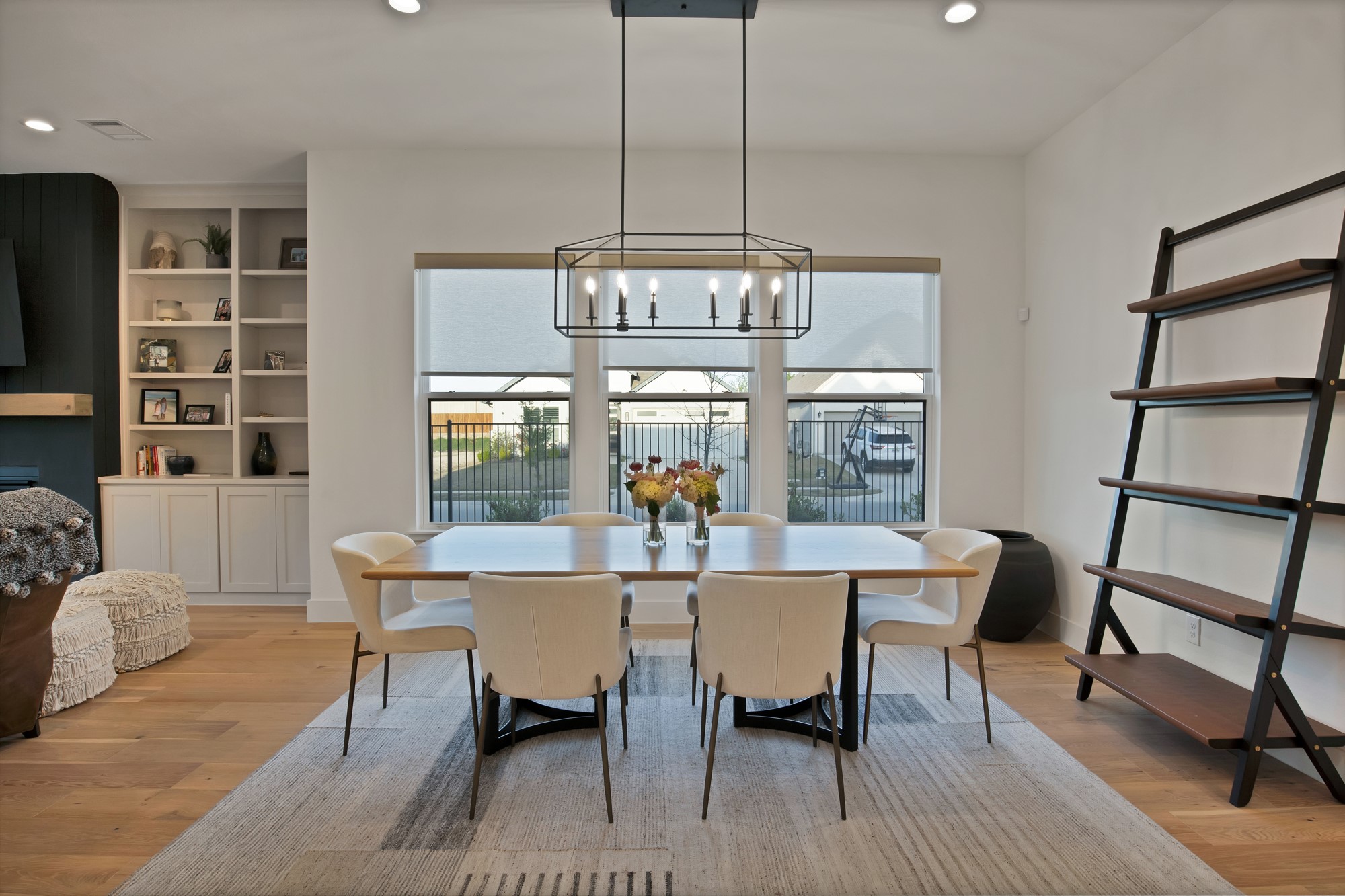 263 Observation Drive N
