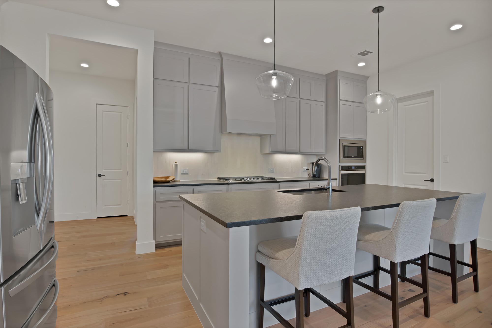 263 Observation Drive N