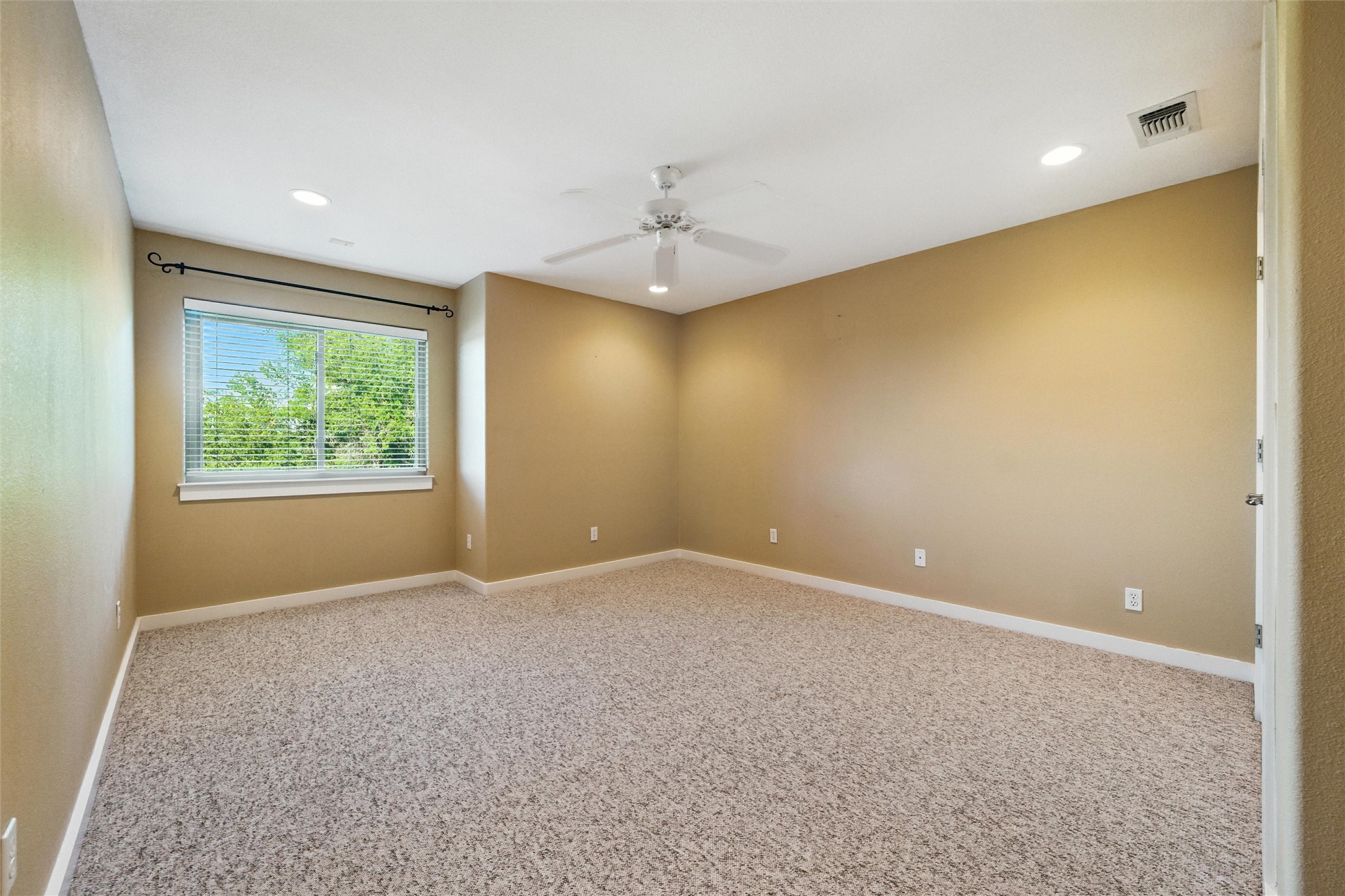 104 Bridle Wood Court