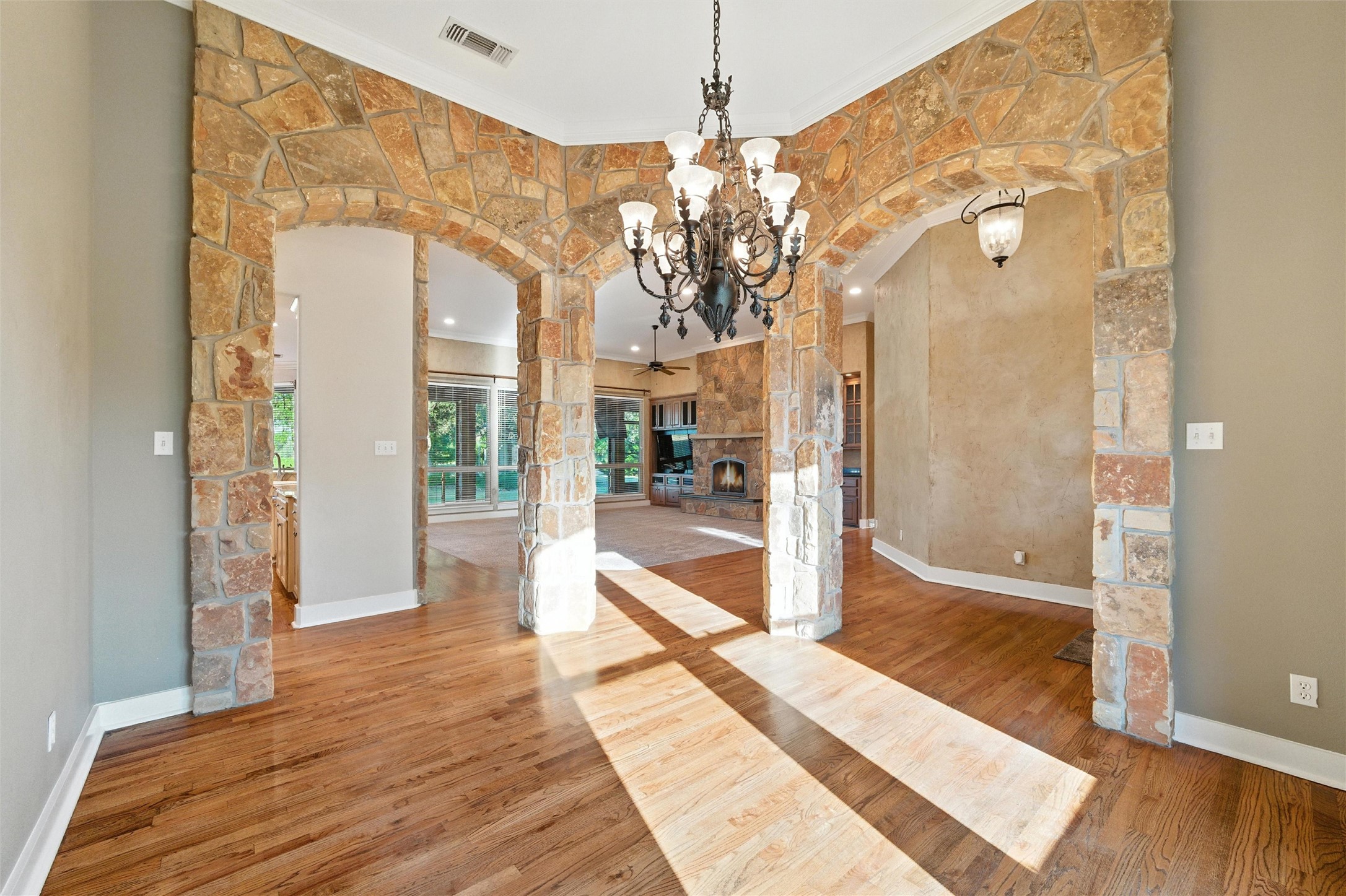 104 Bridle Wood Court