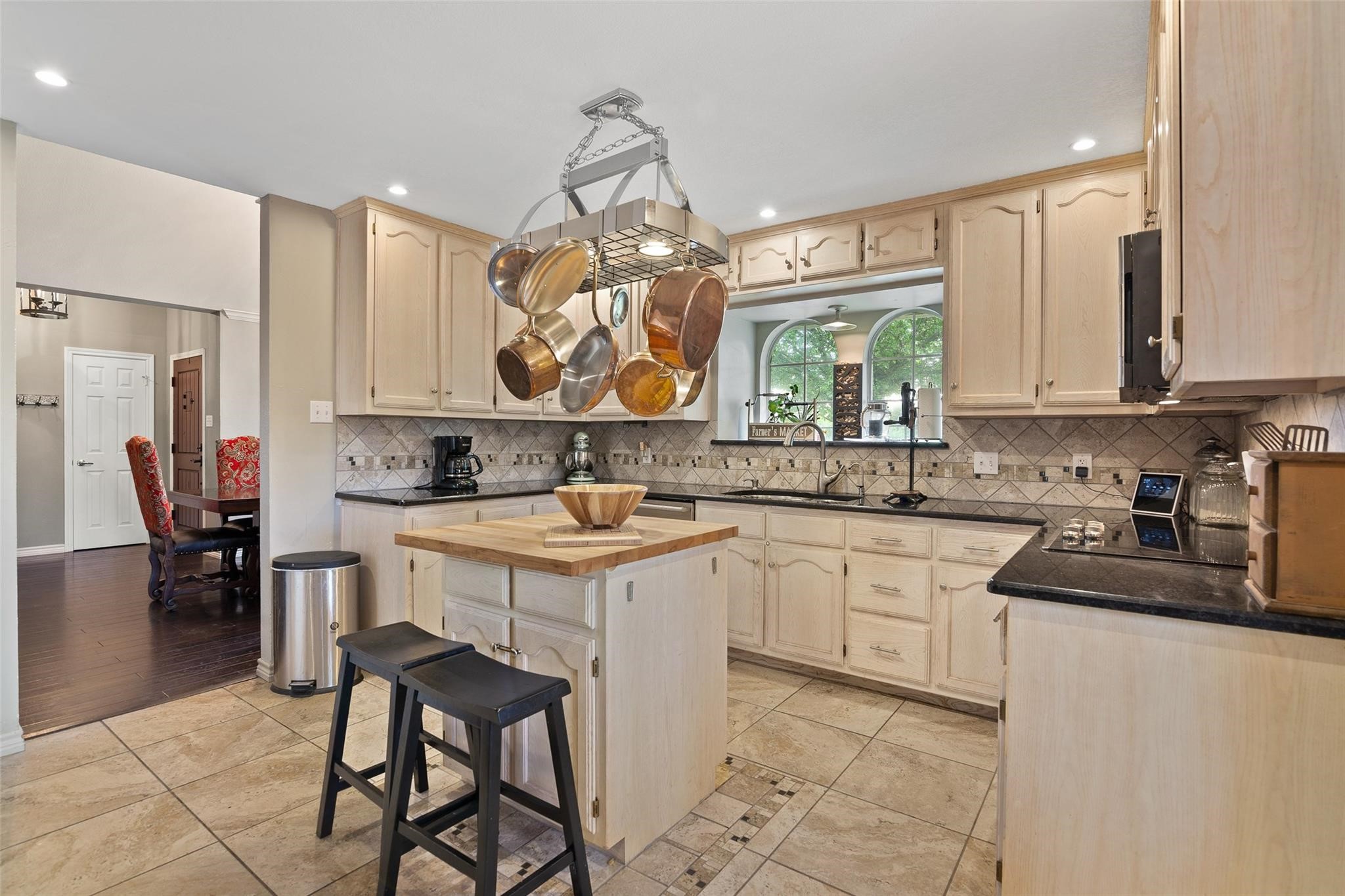 3500 W Farm to Market 5