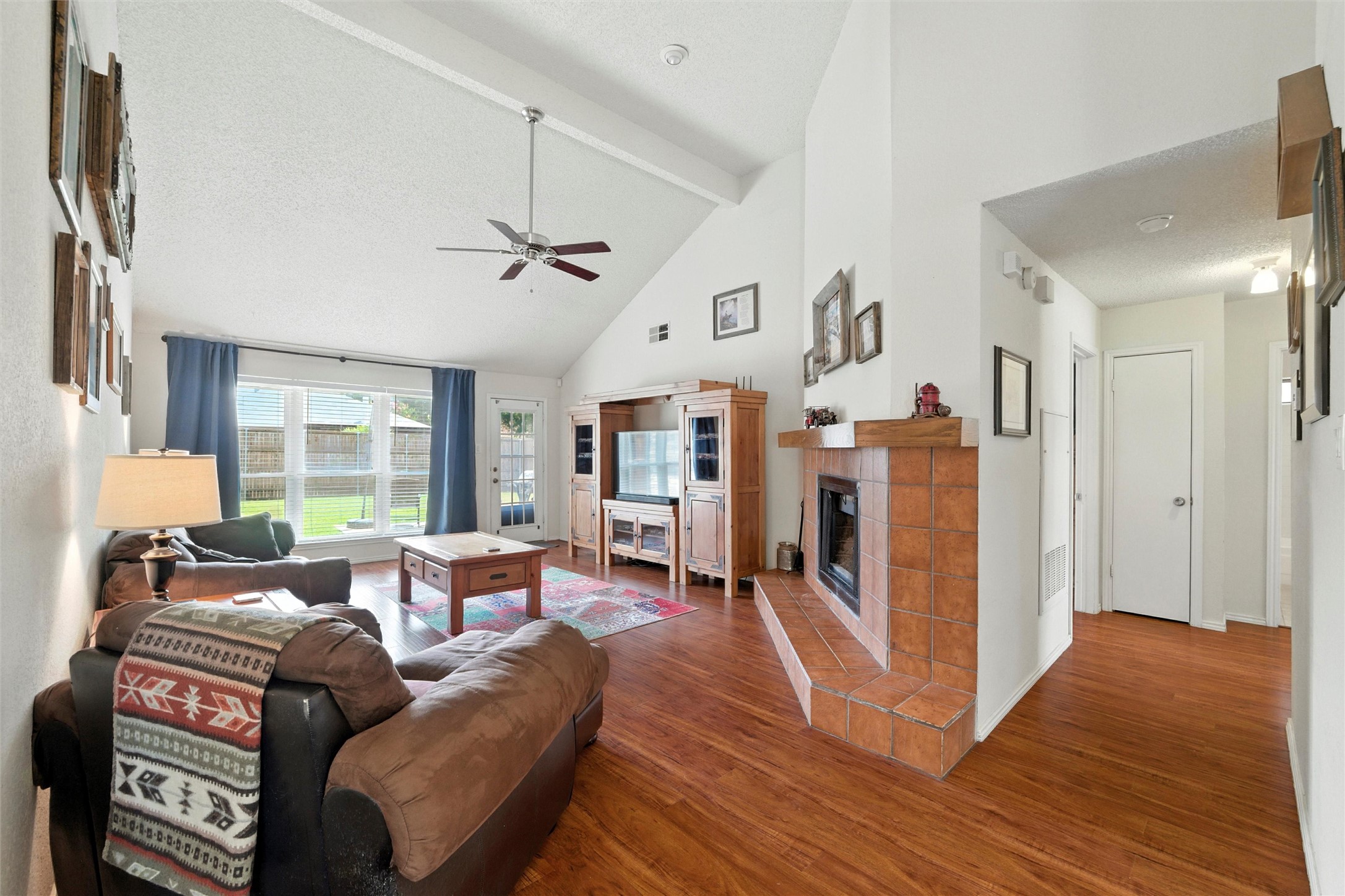 1613 Autumn Breeze Lane