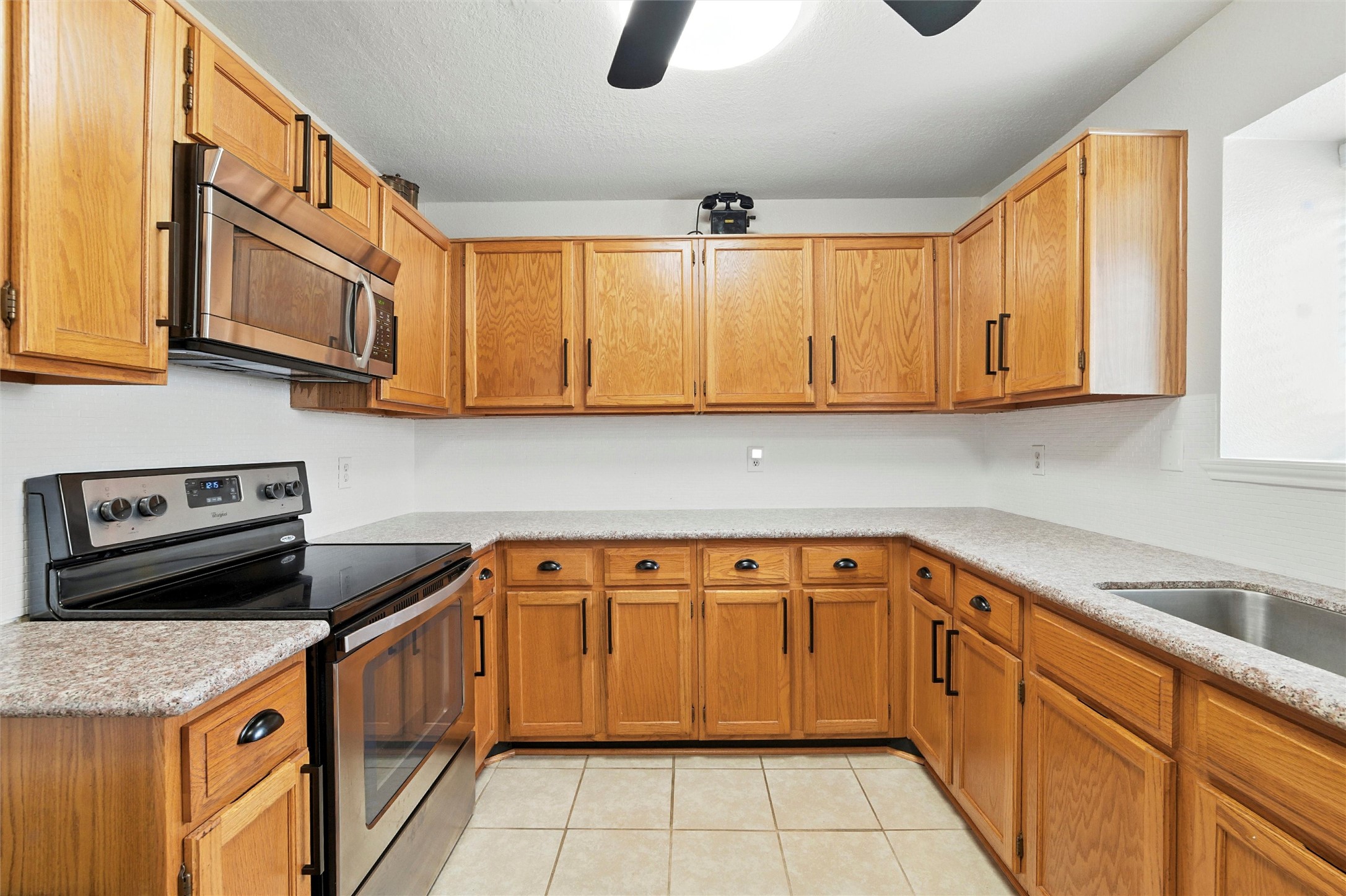 1613 Autumn Breeze Lane