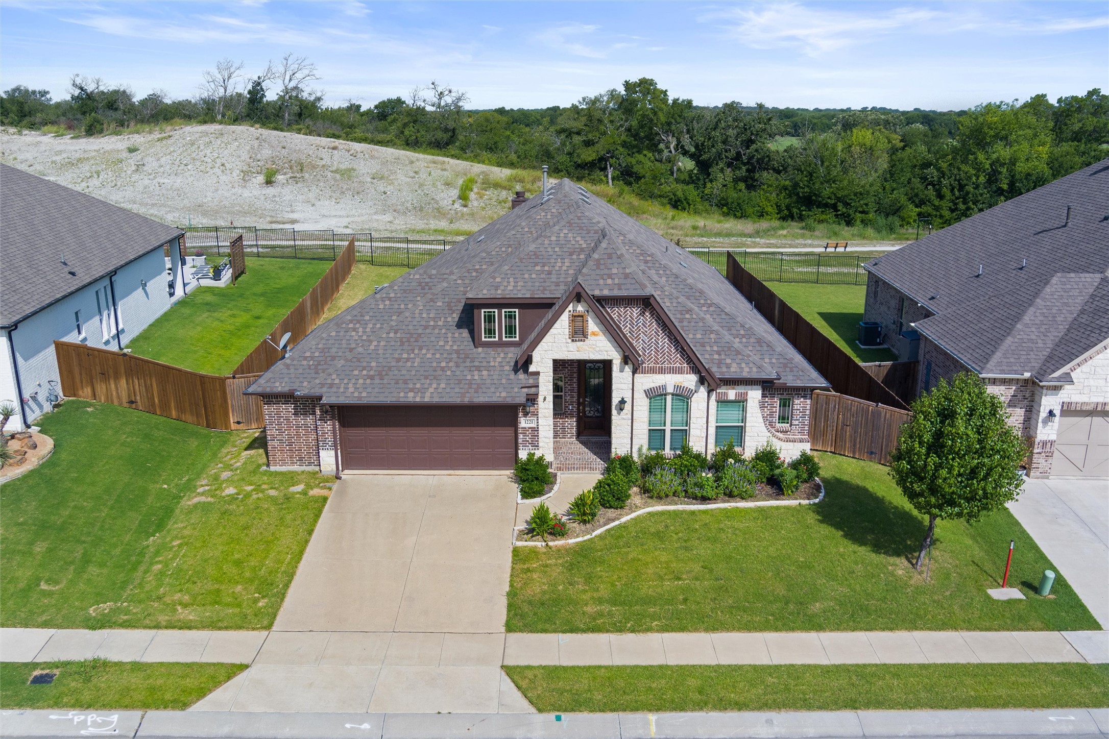 1221 Brookview Drive