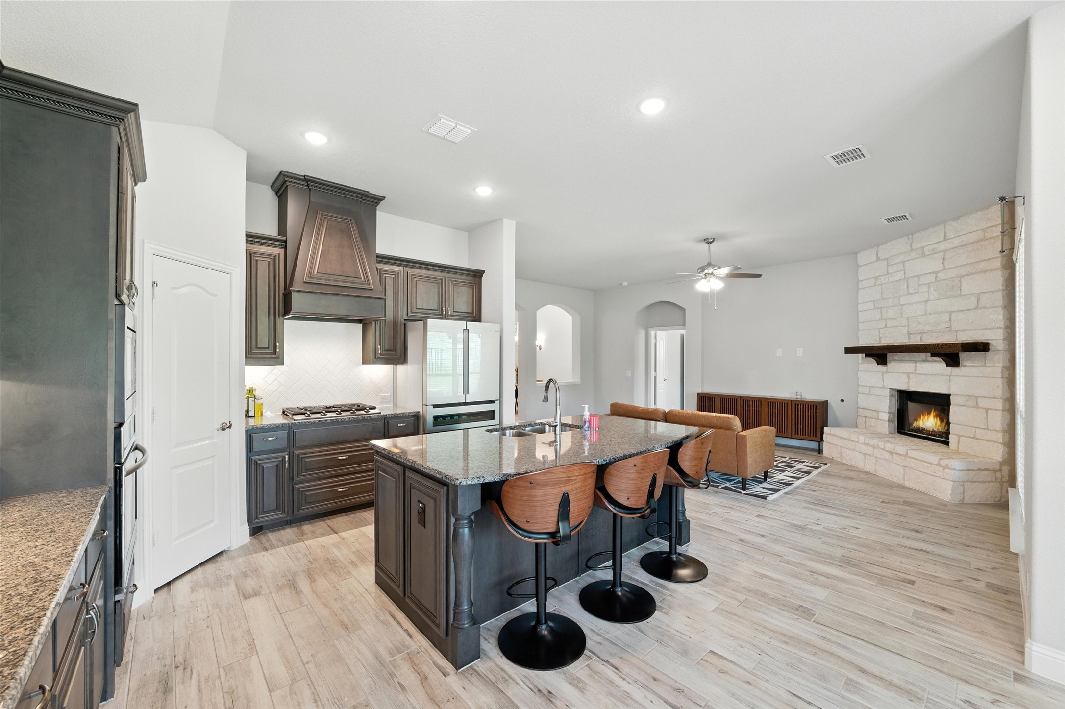 1221 Brookview Drive