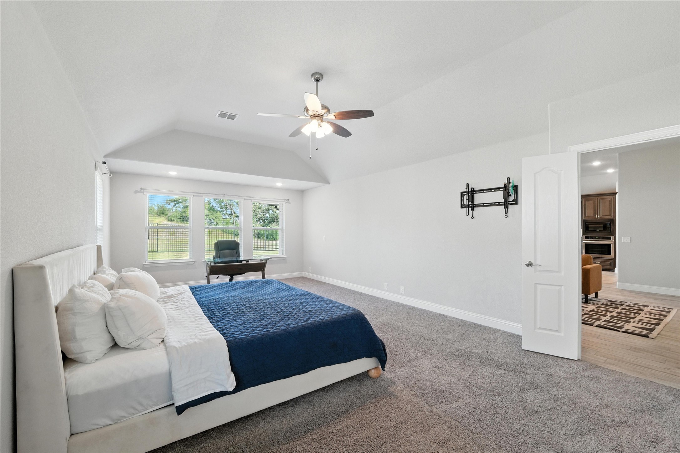 1221 Brookview Drive