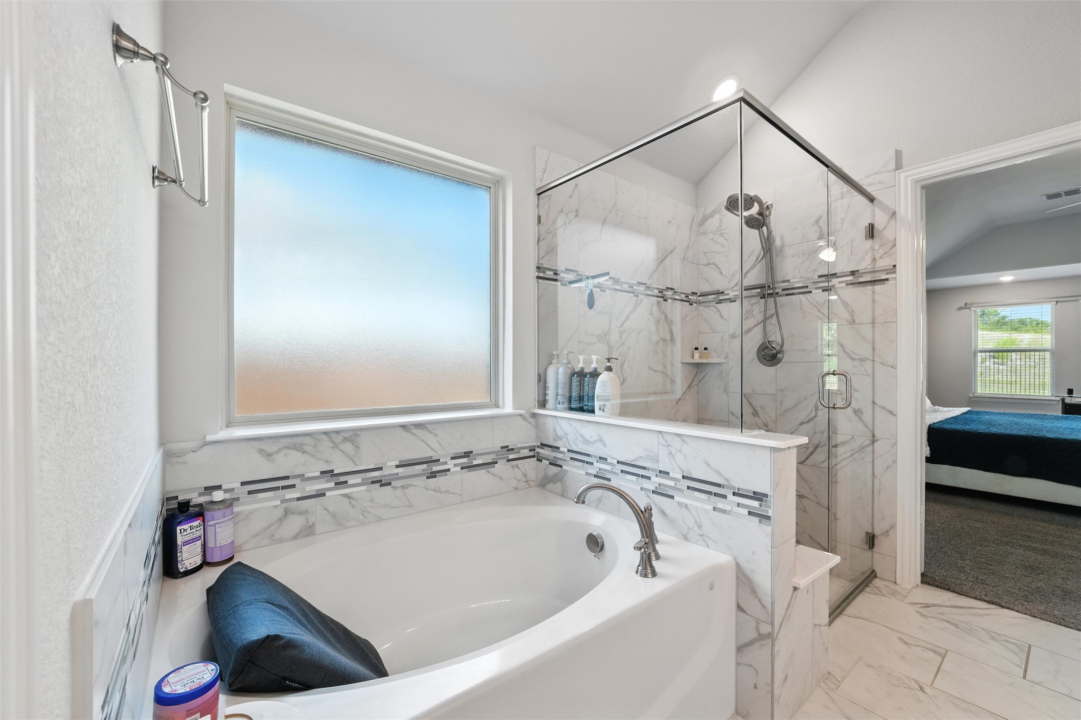 1221 Brookview Drive