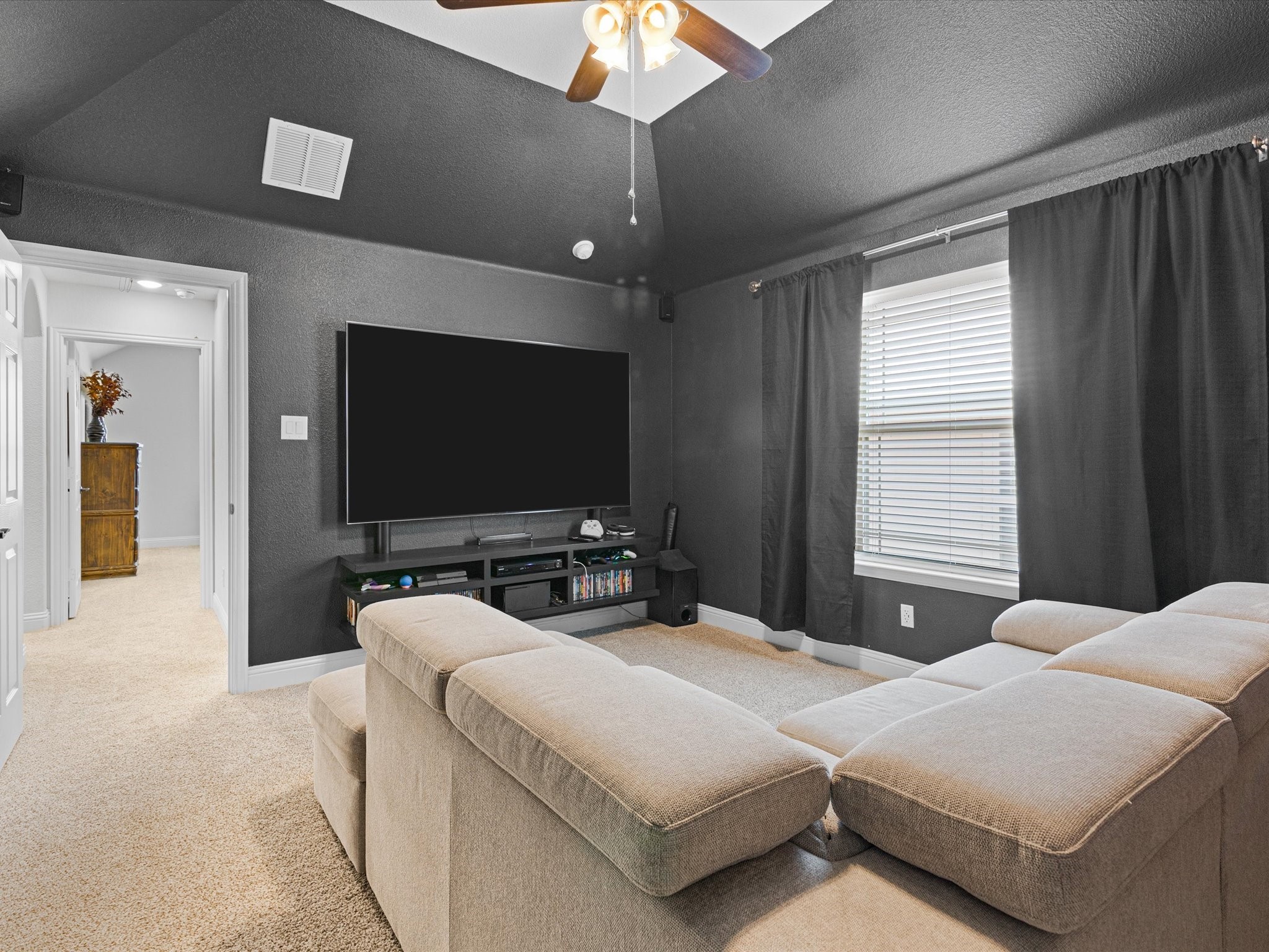 5205 Lake Konawa Drive