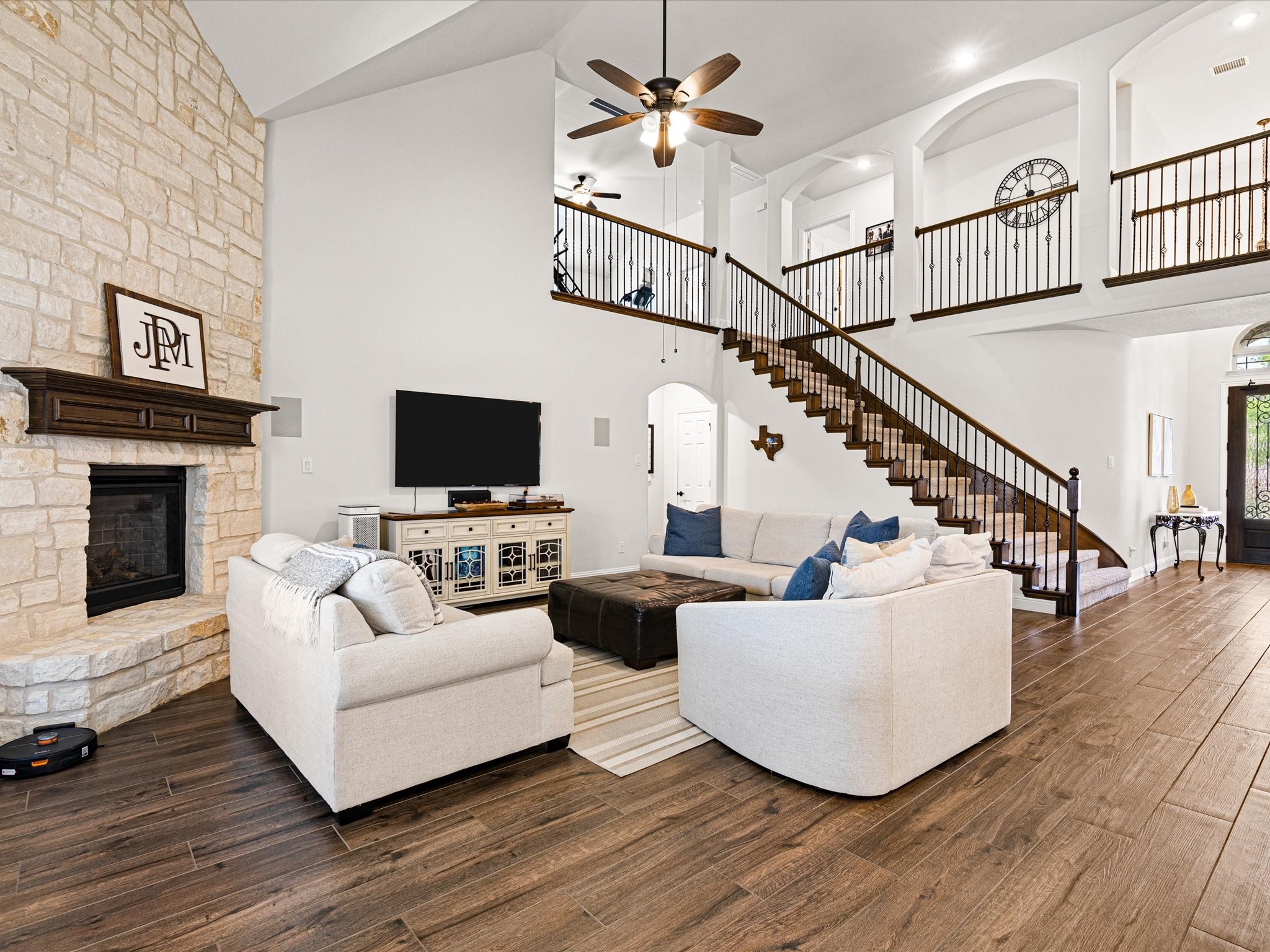 5205 Lake Konawa Drive