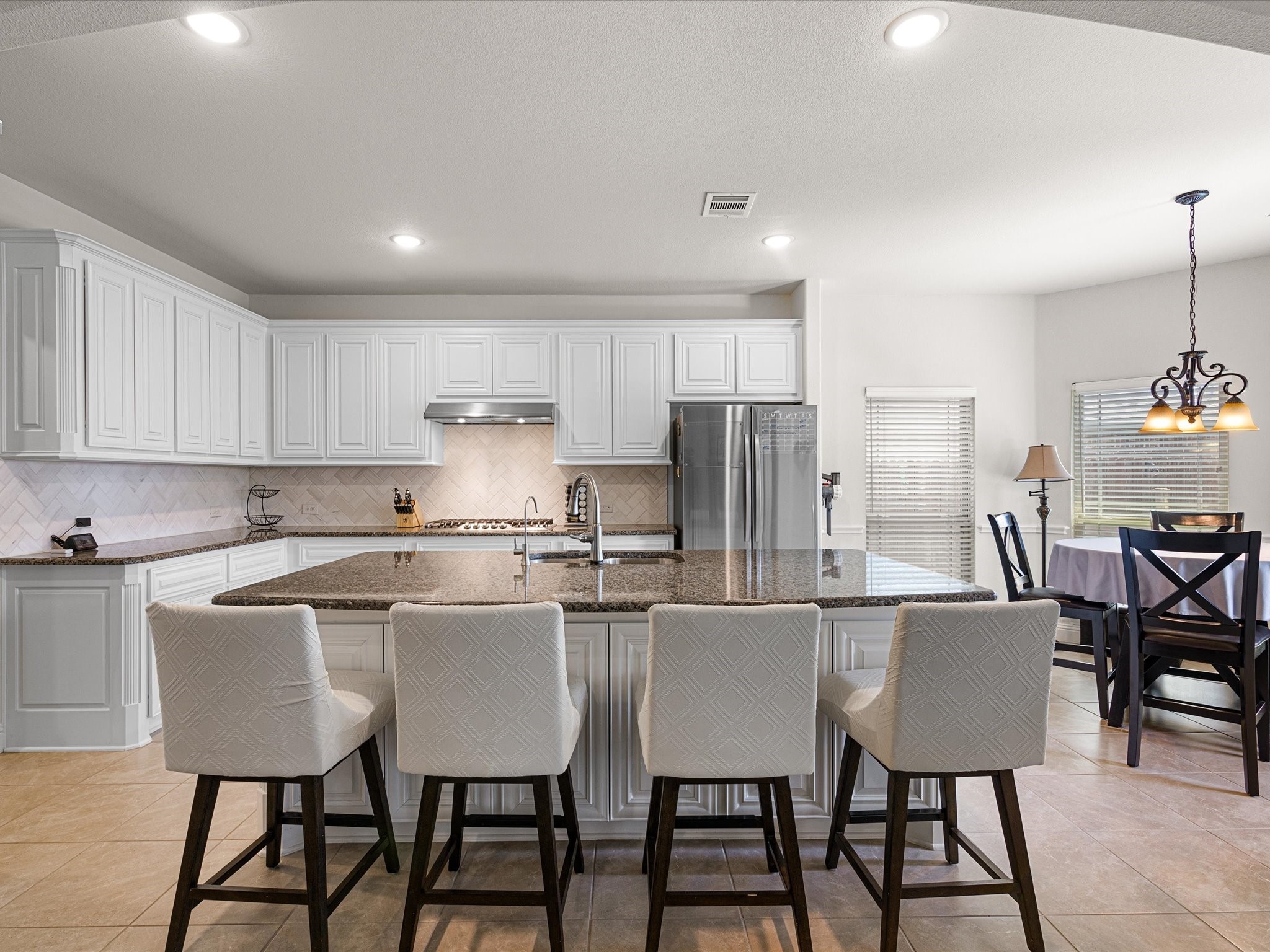 5205 Lake Konawa Drive