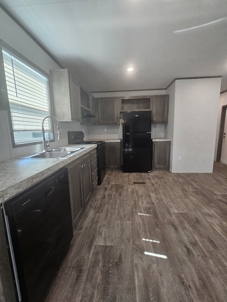 6501 W Hwy 199