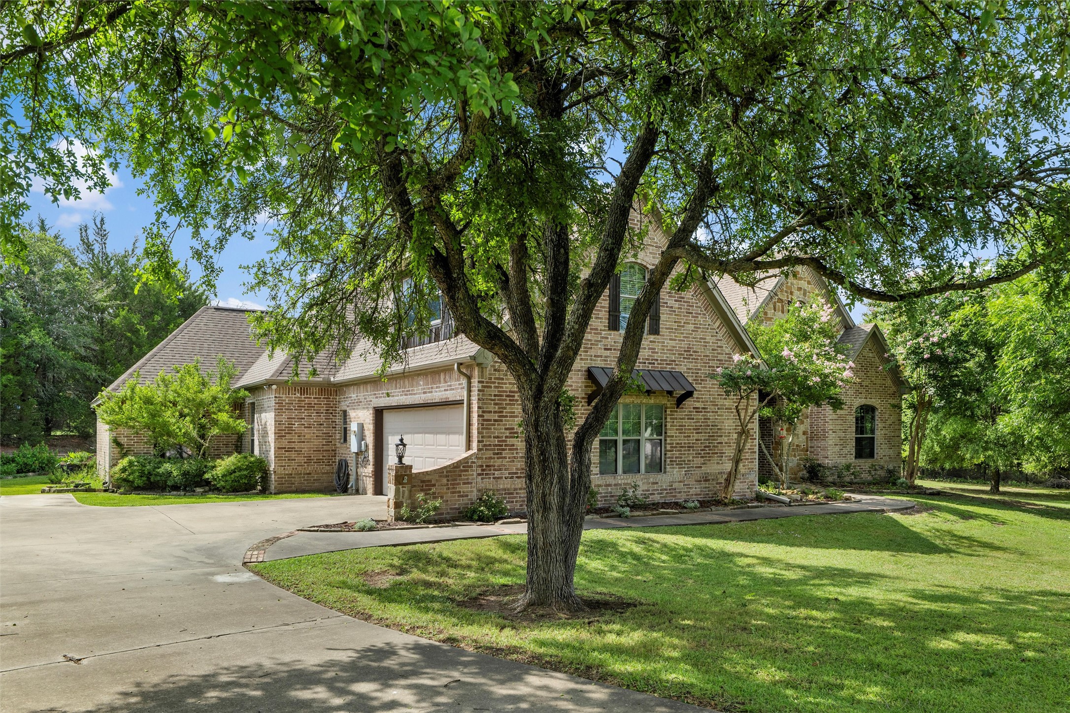 1417 Saratoga Lane