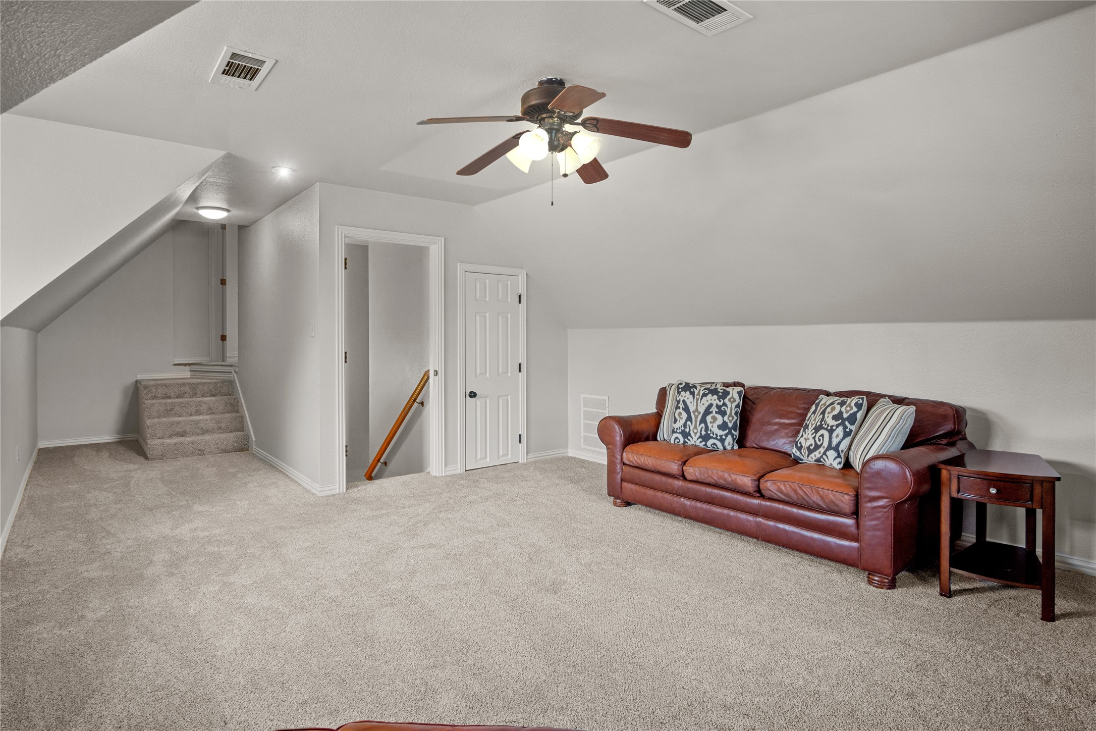 1417 Saratoga Lane