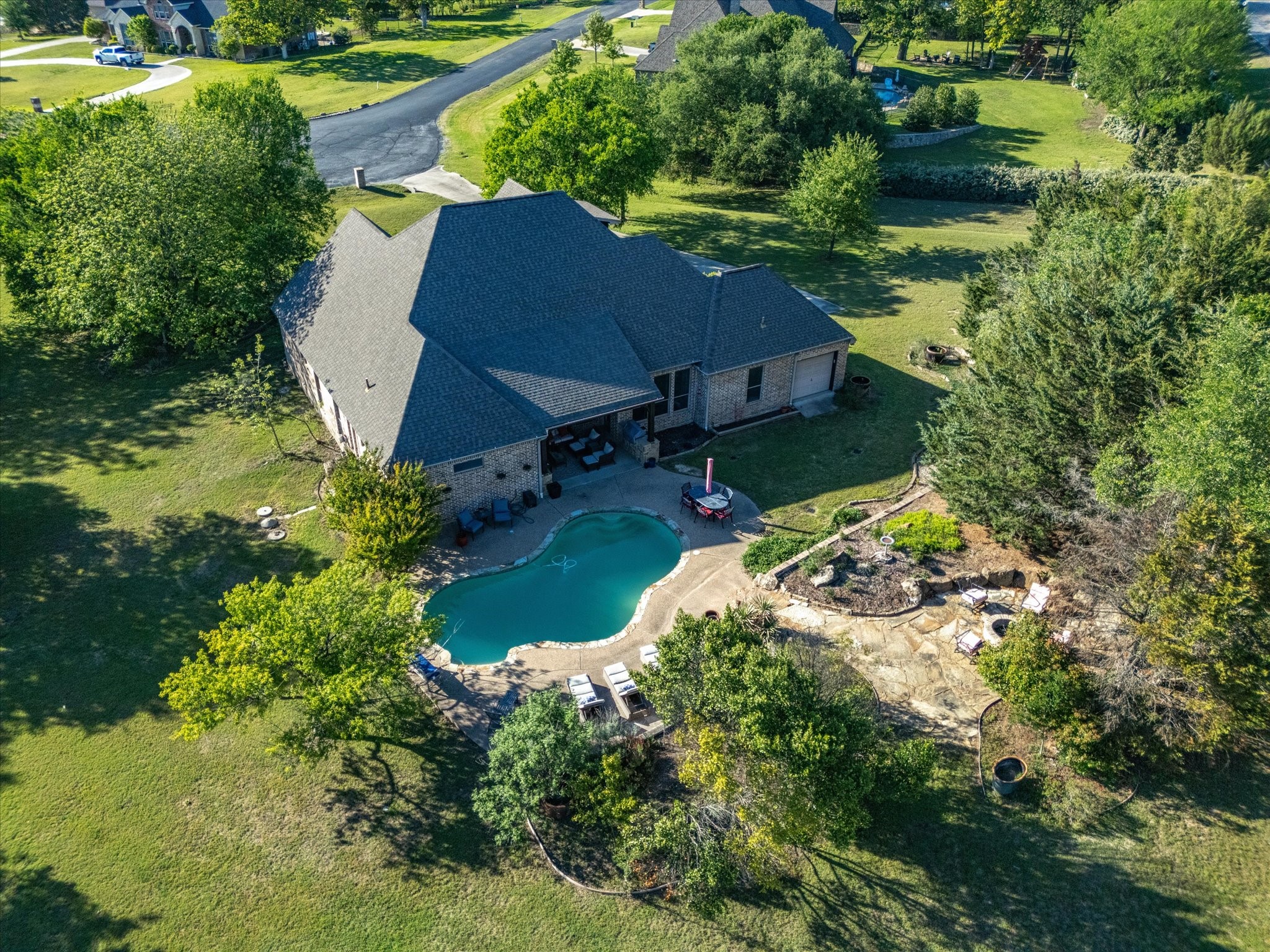 1417 Saratoga Lane