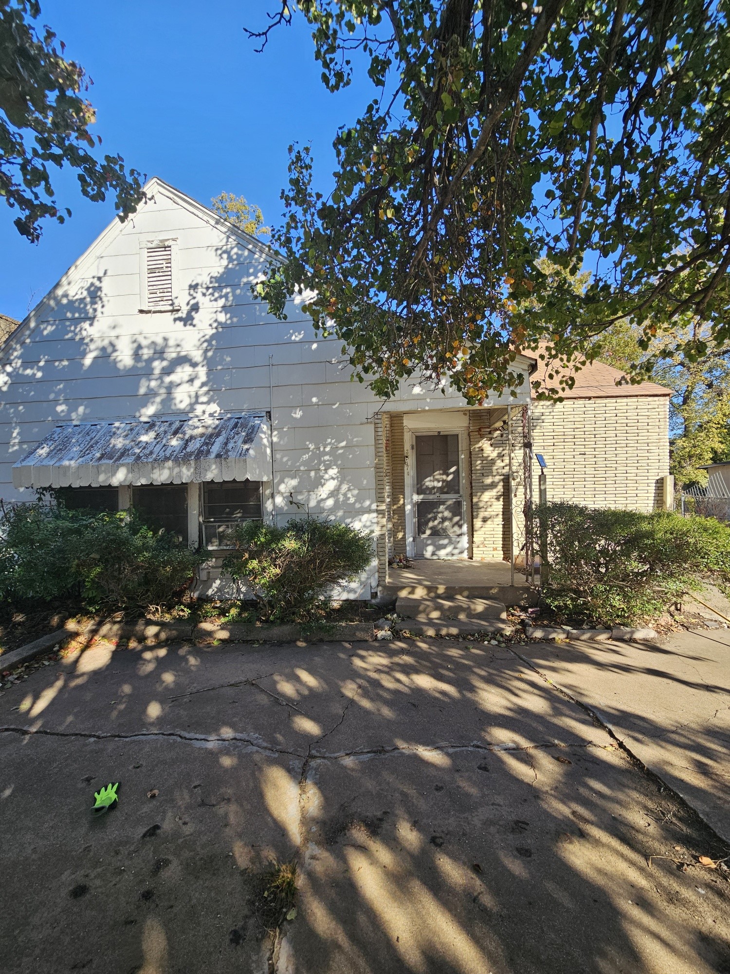 3517 College Avenue