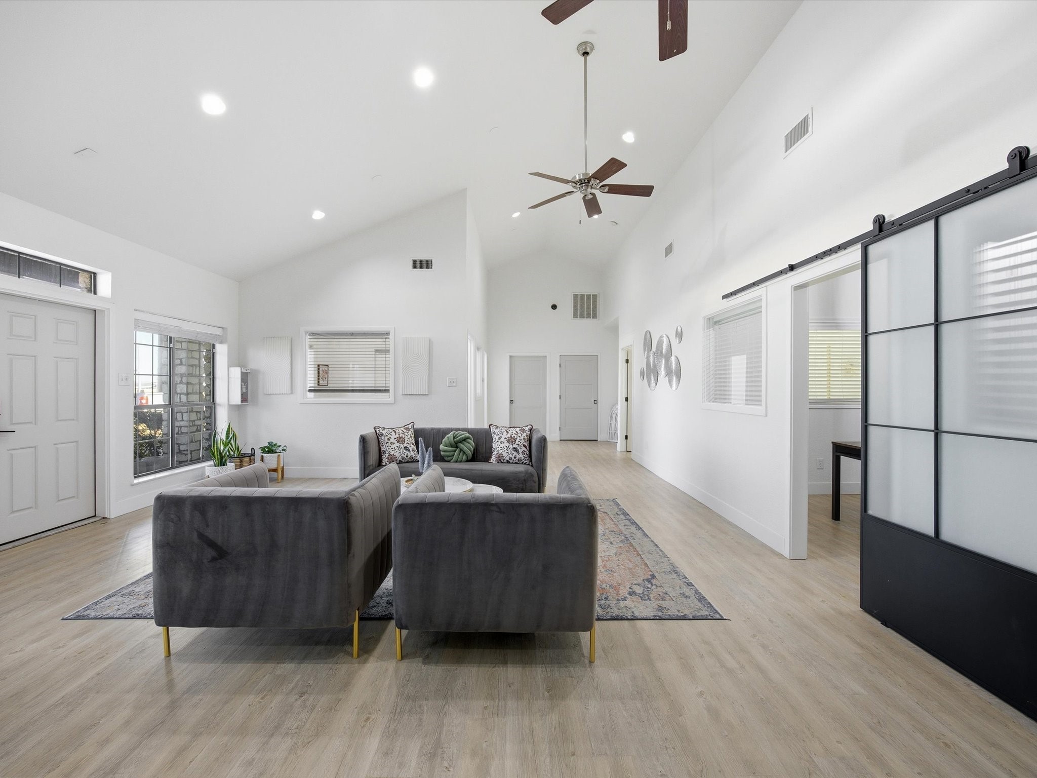 4050 E Interstate 20 Service Road S