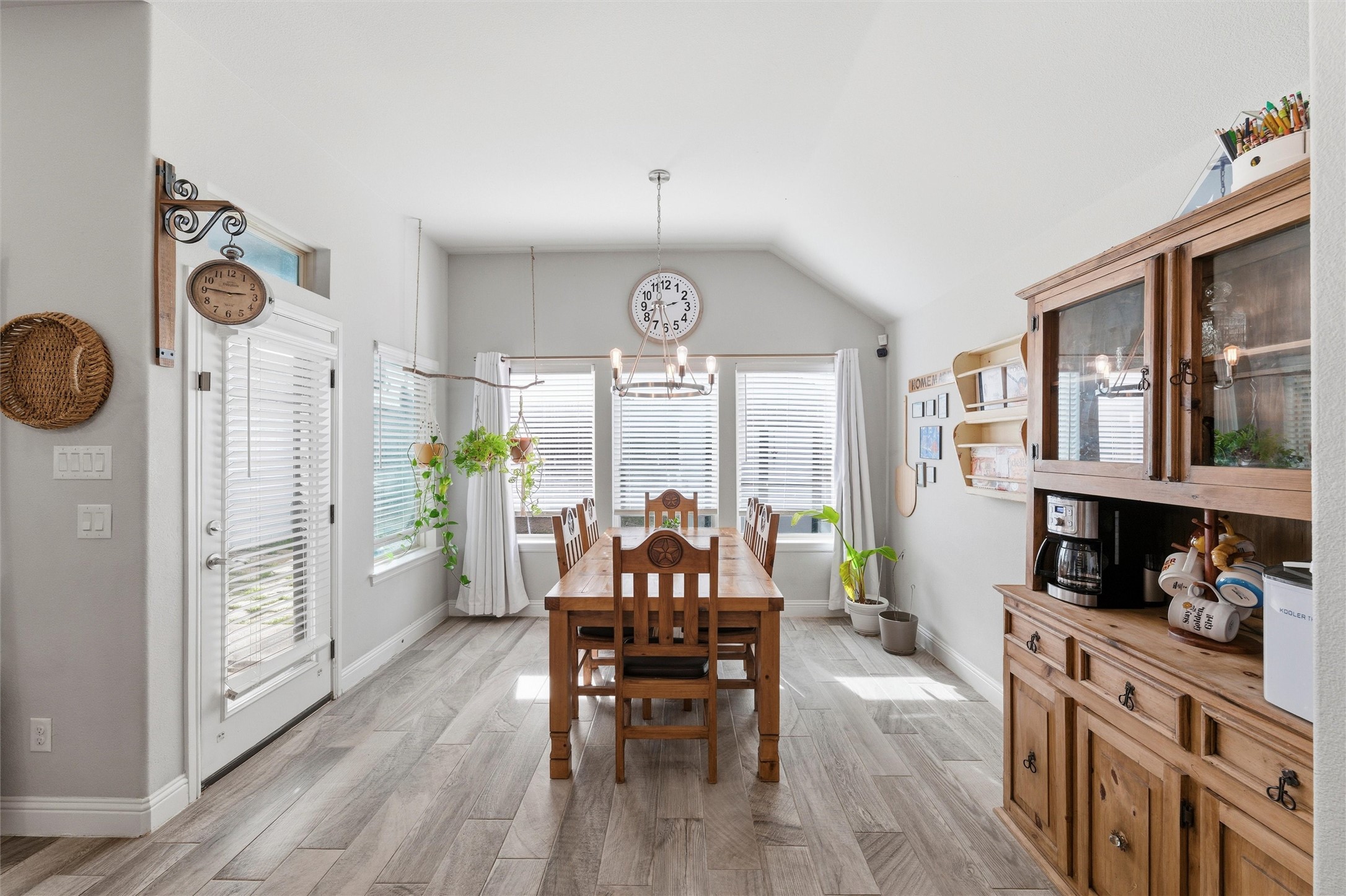 1436 Town Creek Circle