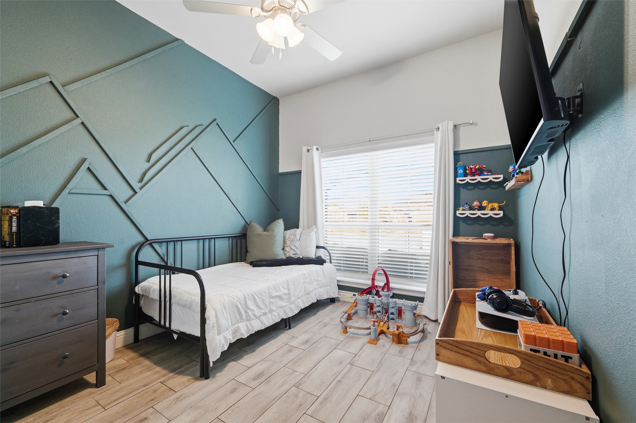 1436 Town Creek Circle