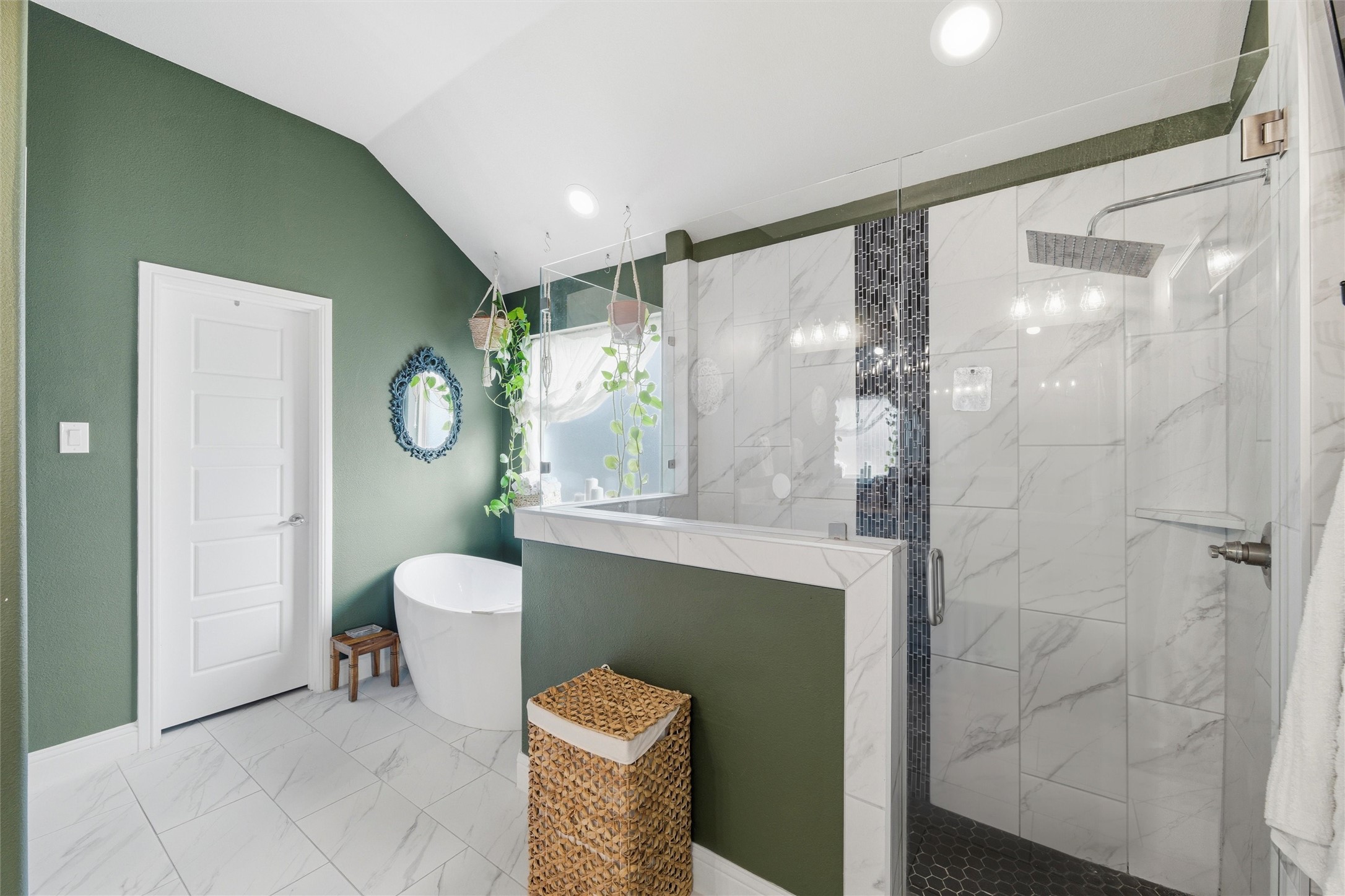 1436 Town Creek Circle