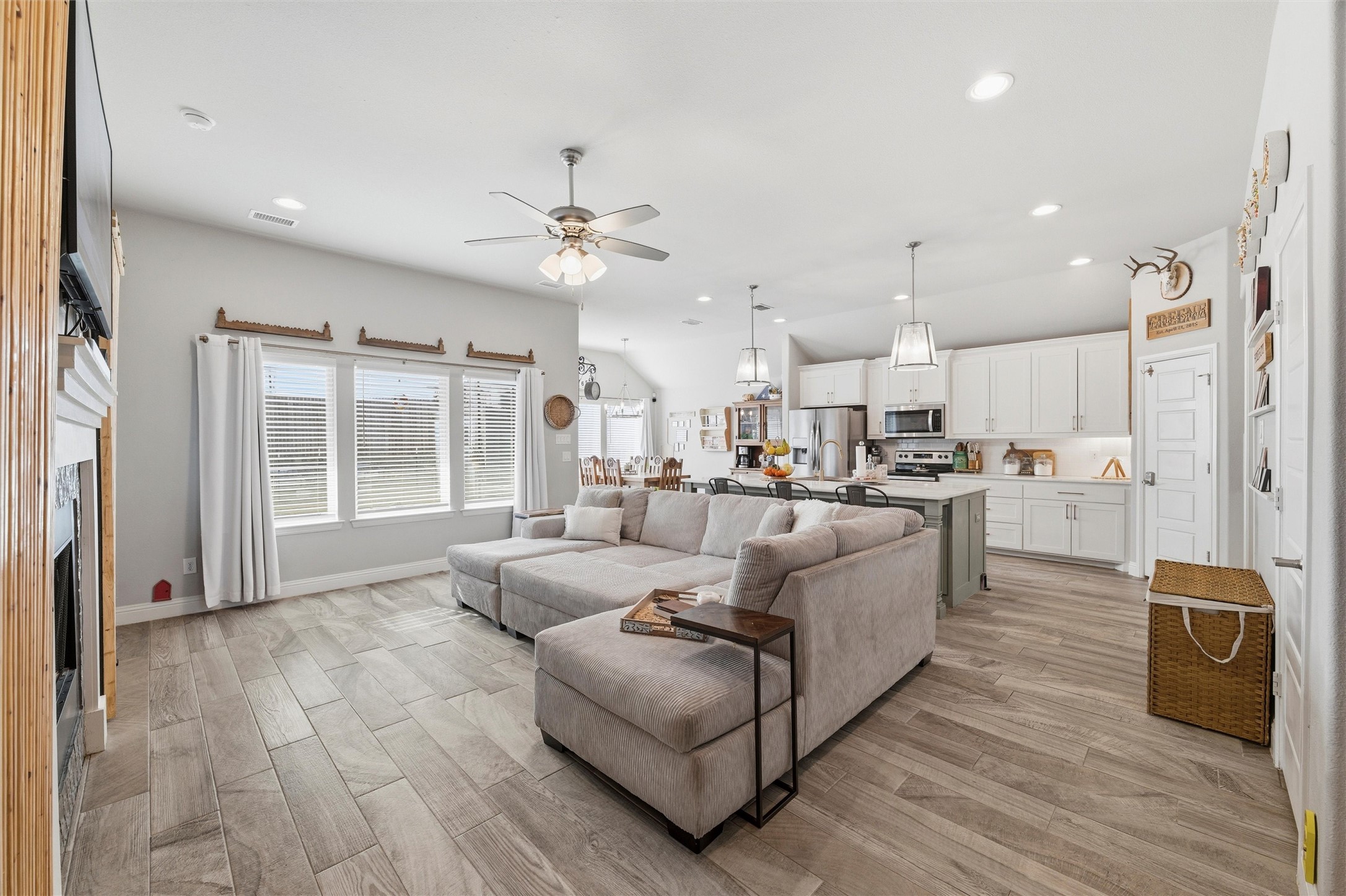 1436 Town Creek Circle