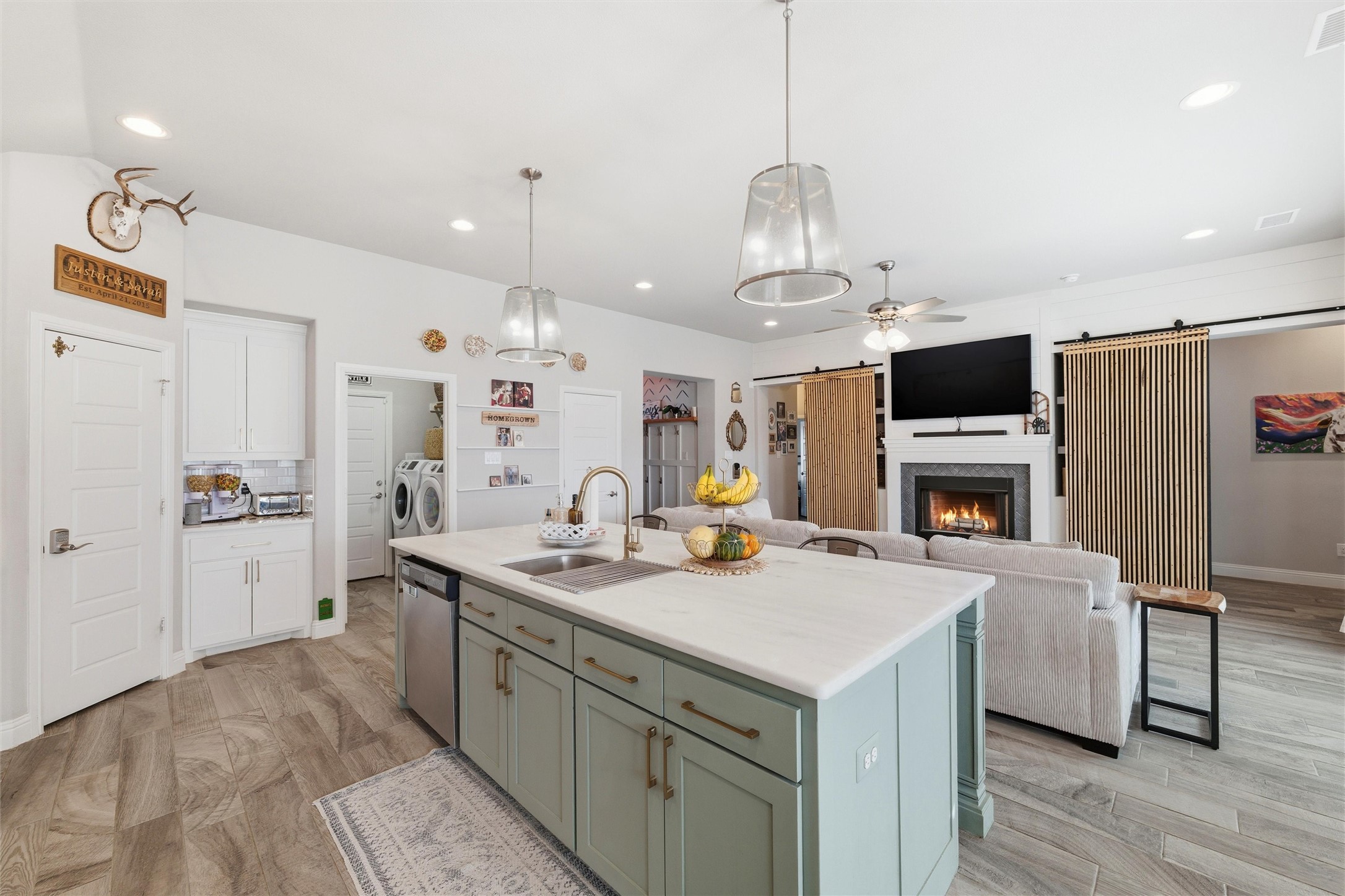 1436 Town Creek Circle