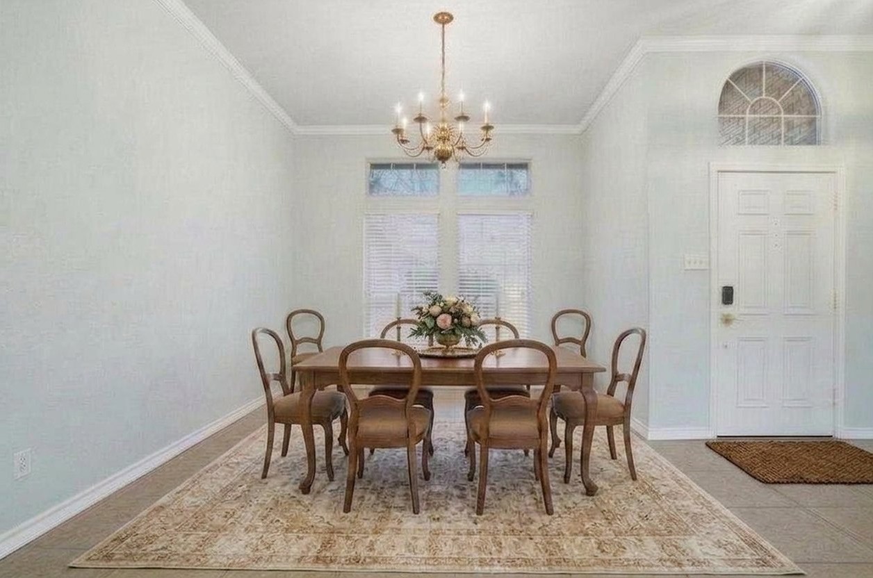 1312 Crows Nest Court