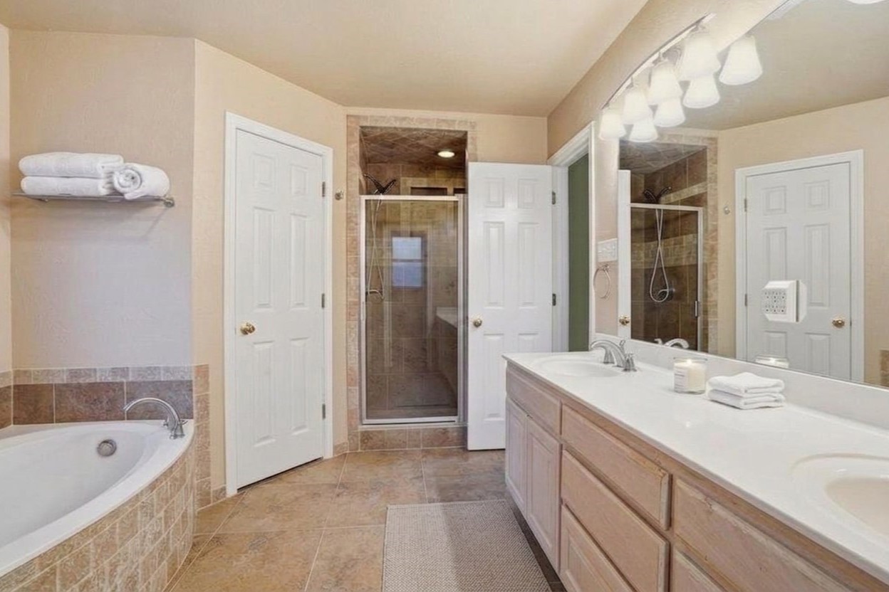 1312 Crows Nest Court