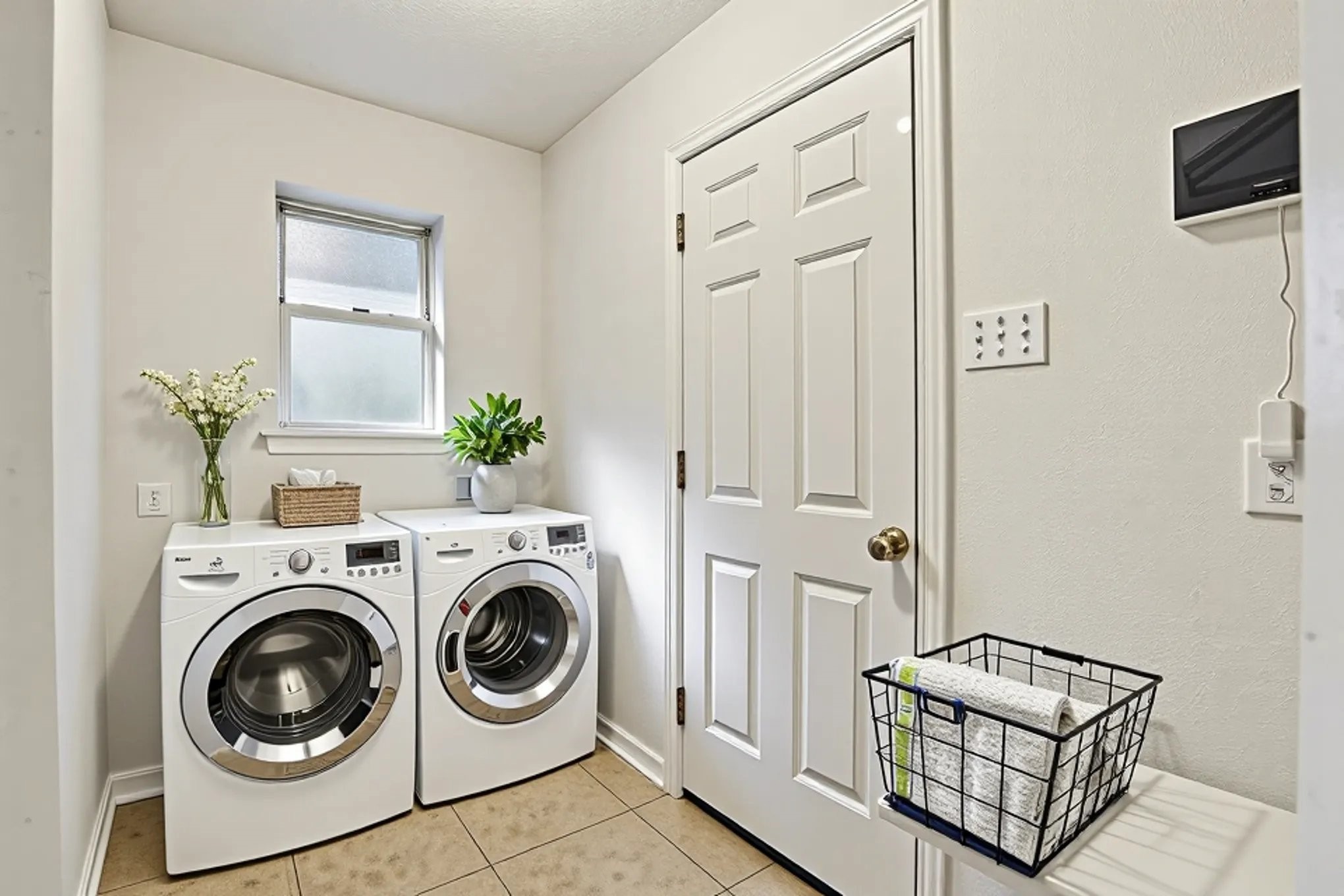 1312 Crows Nest Court