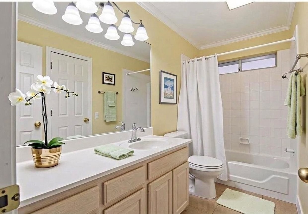 1312 Crows Nest Court
