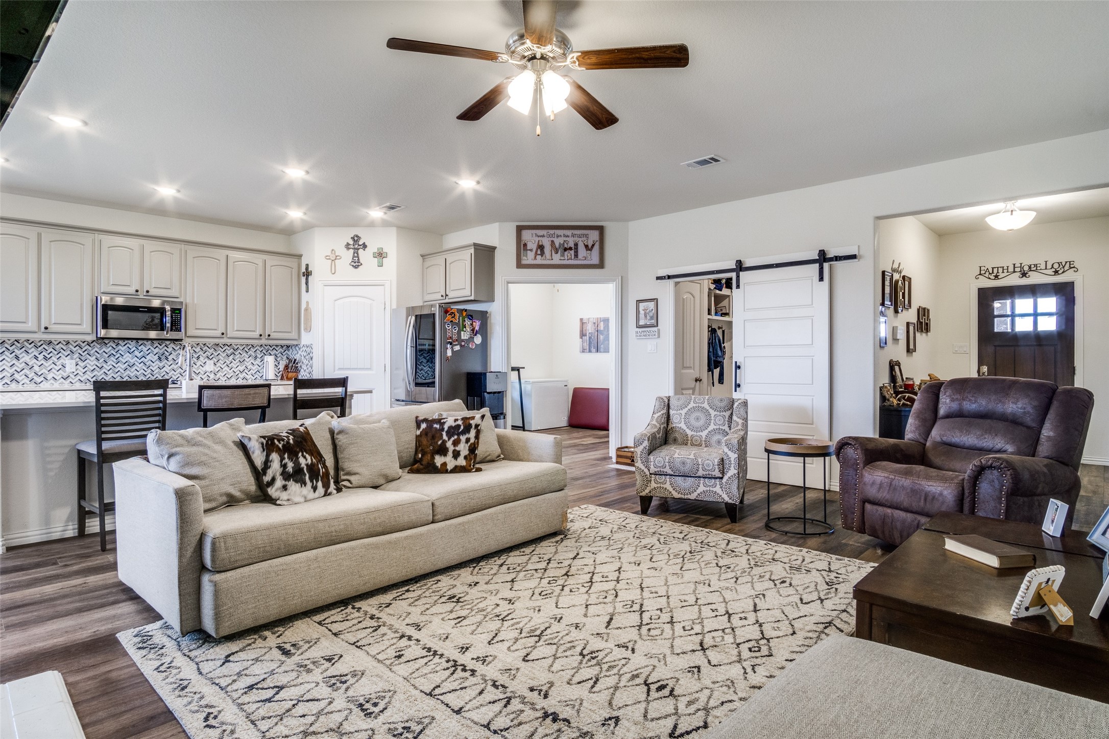 1516 Shindig Court