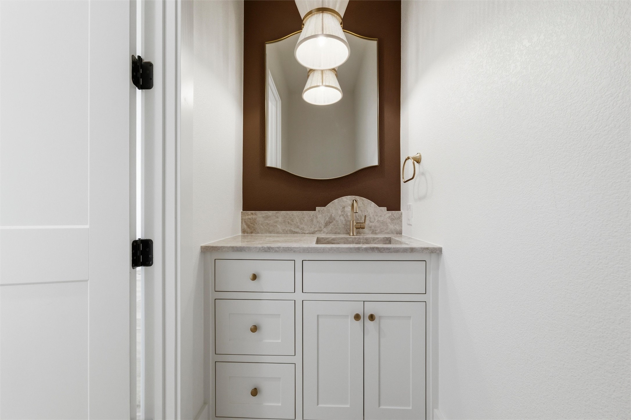 3035 Winding Creek Trail