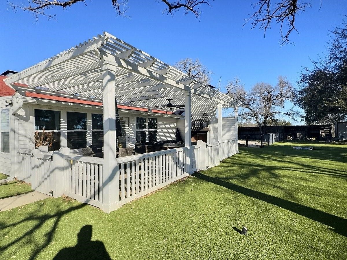 3661 S Highway 281
