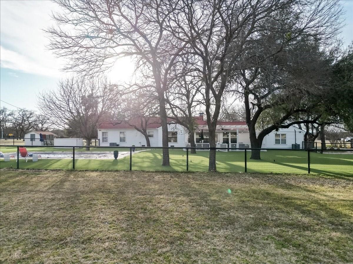 3661 S Highway 281