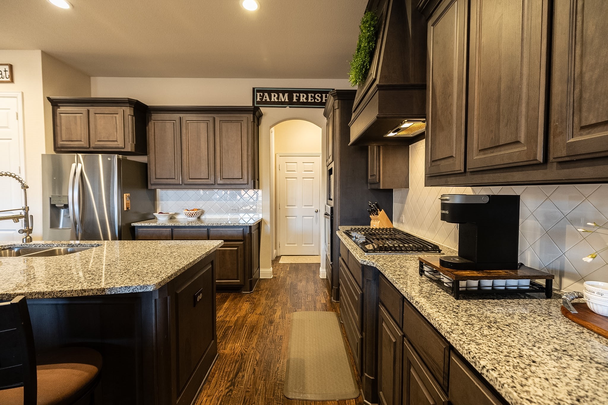 15117 Teasley Avenue