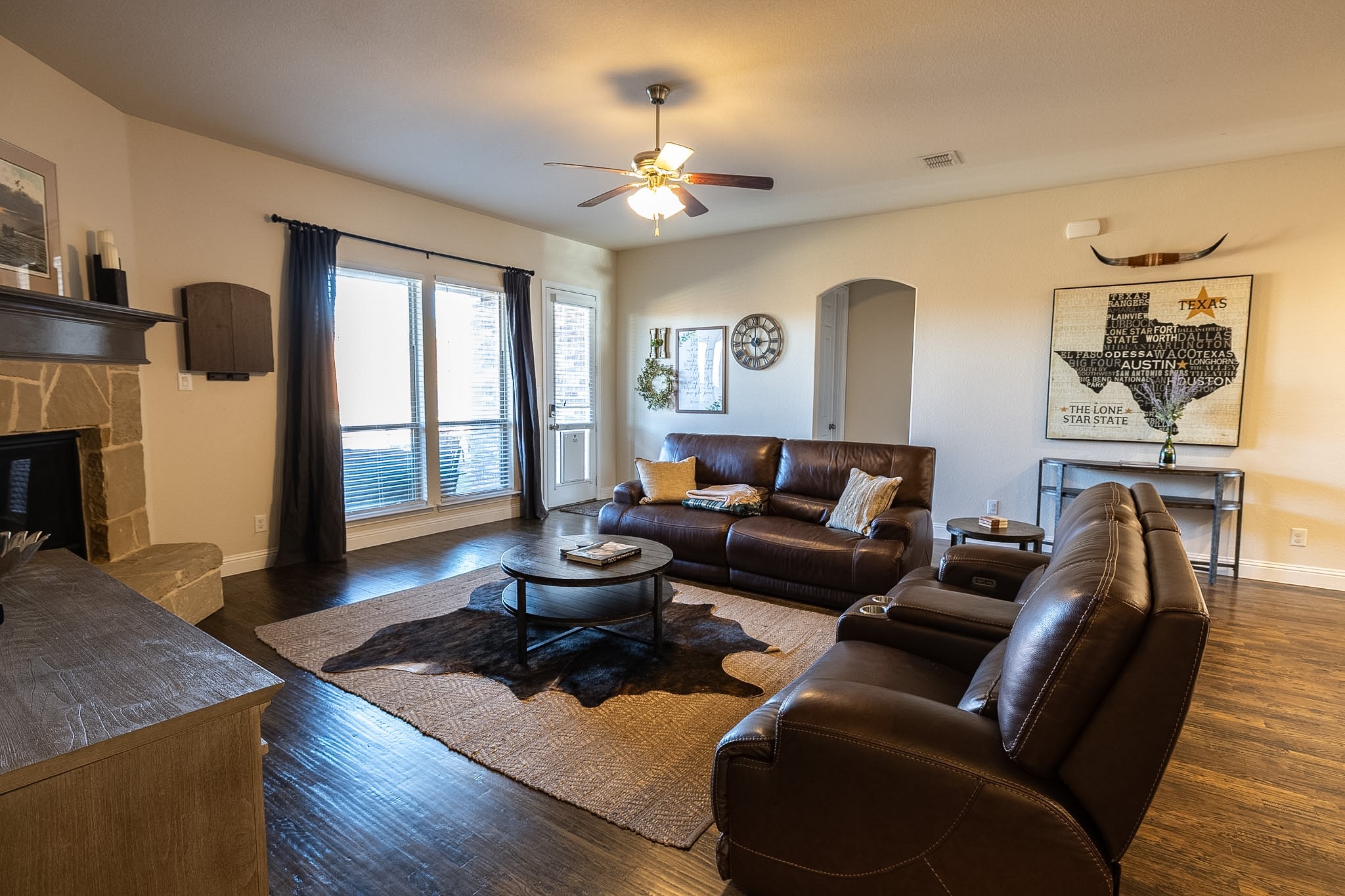 15117 Teasley Avenue