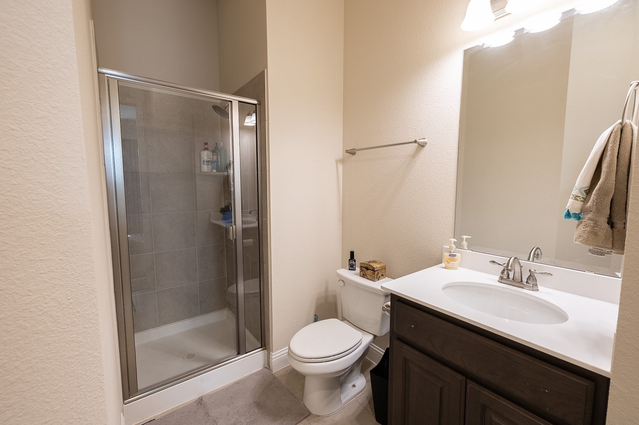 15117 Teasley Avenue