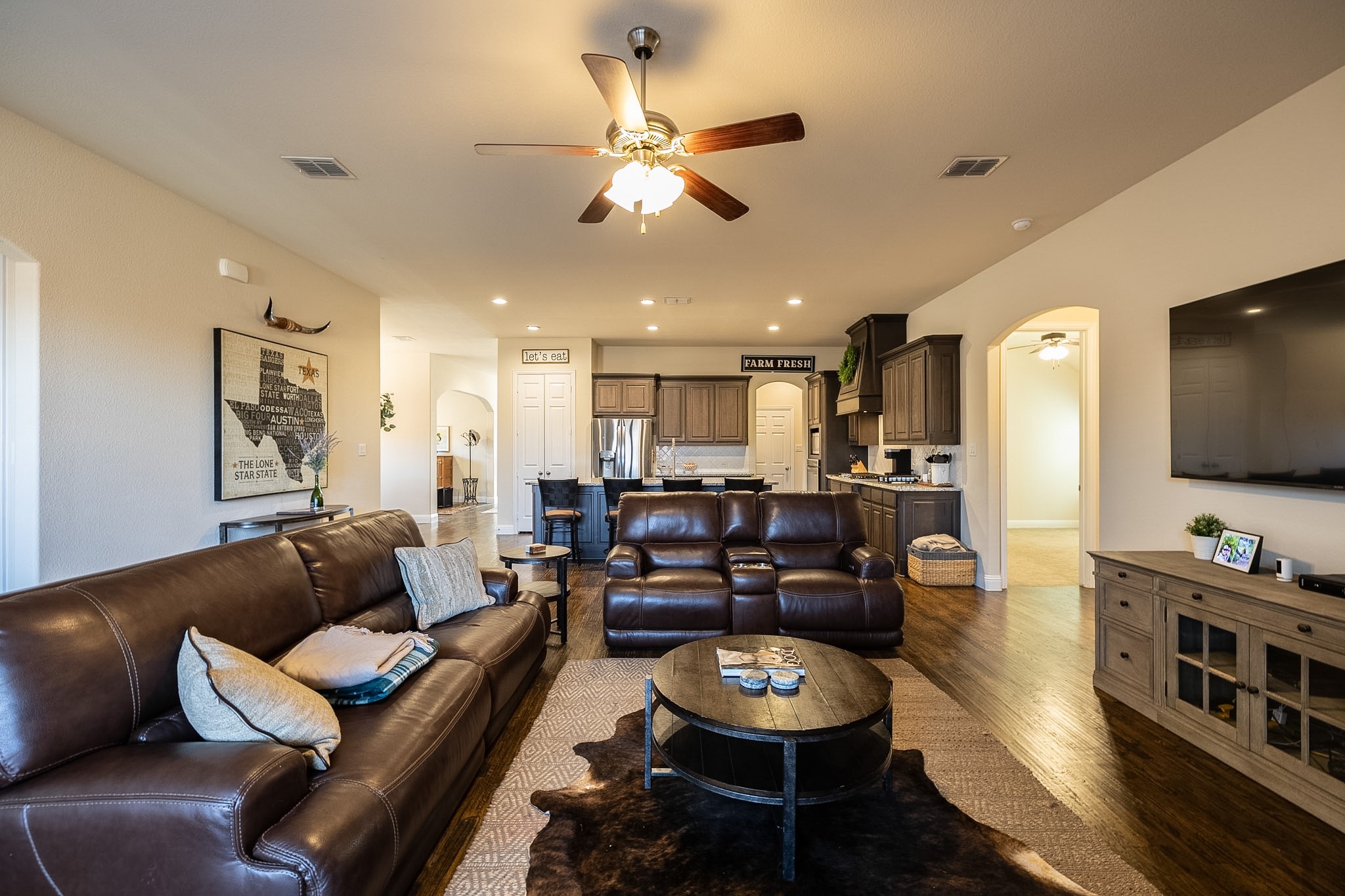 15117 Teasley Avenue