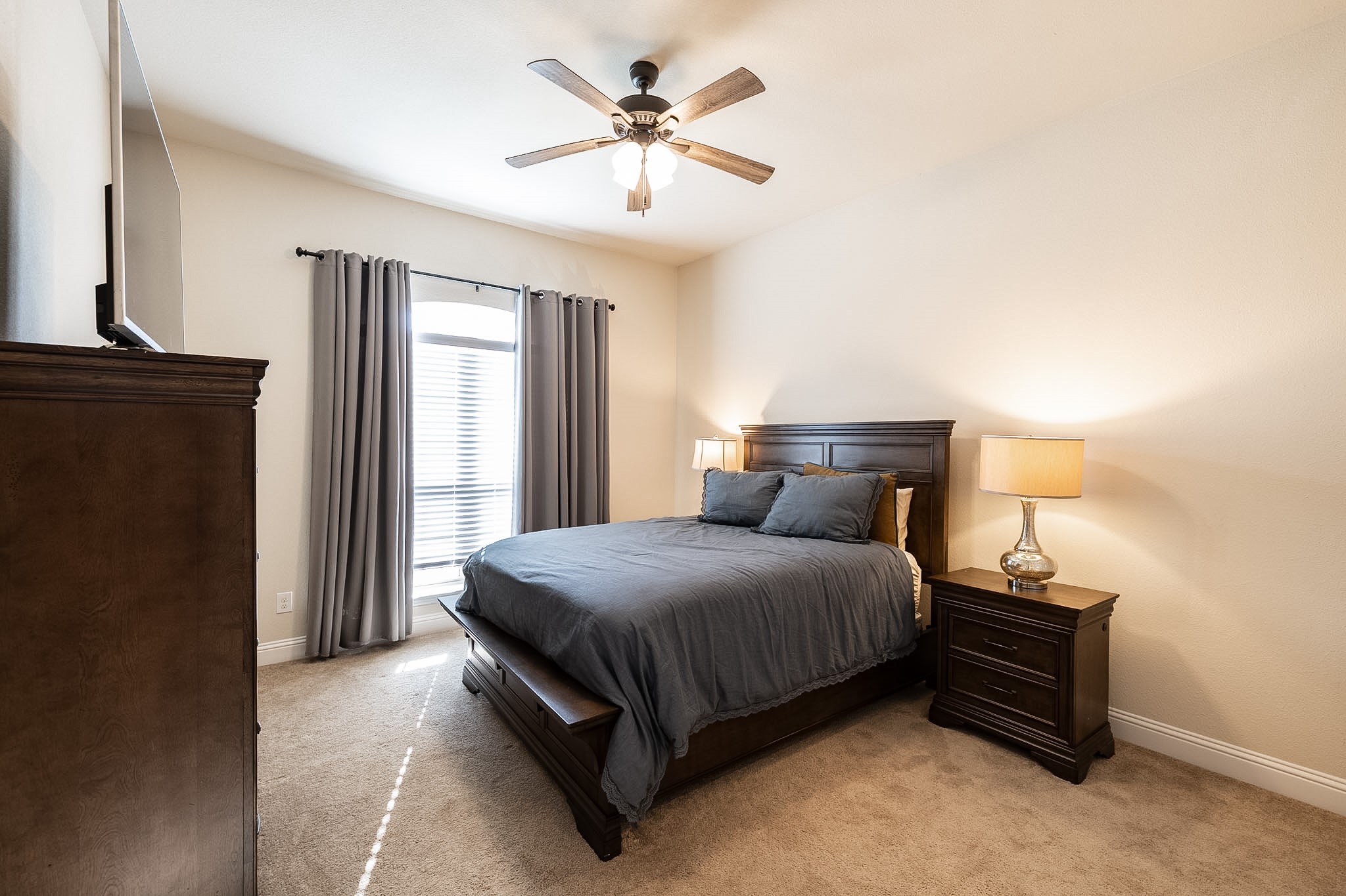 15117 Teasley Avenue