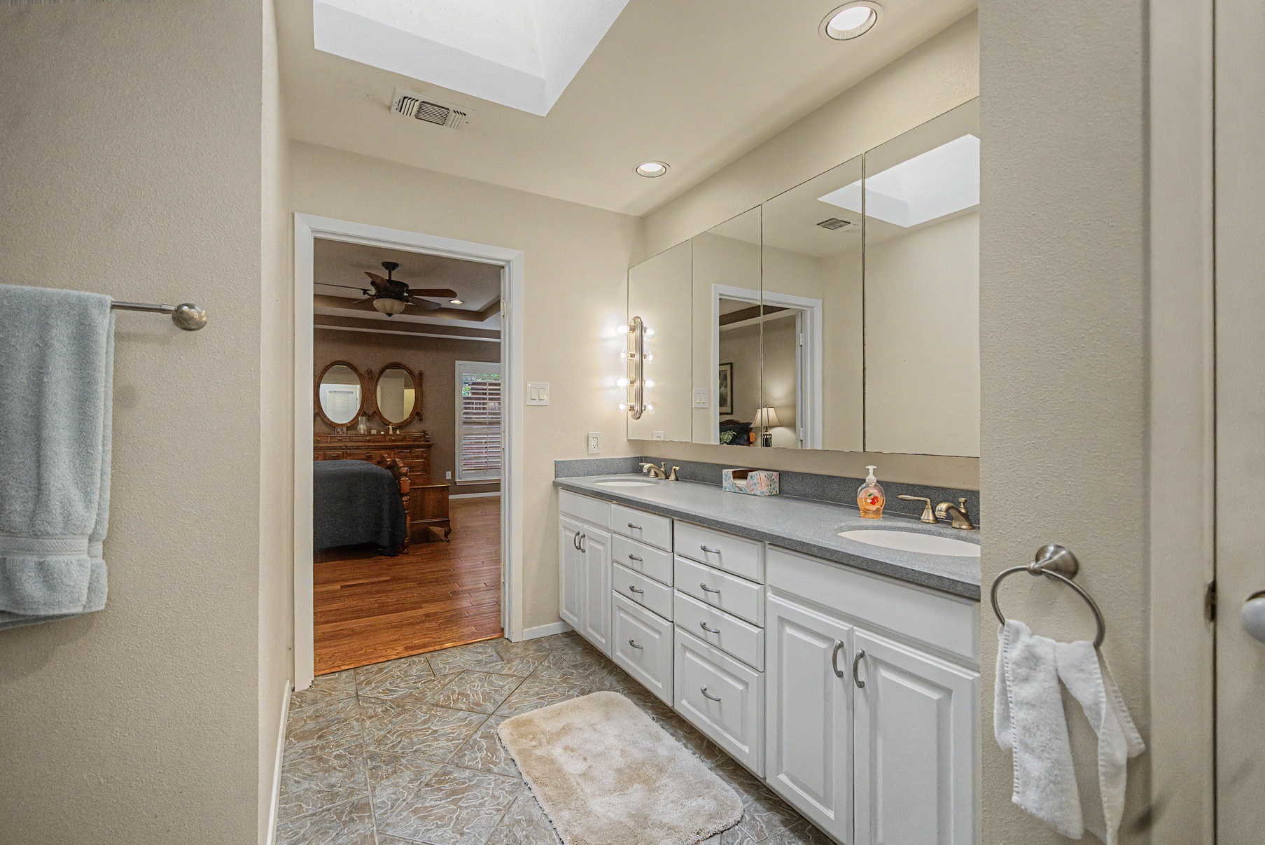 6609 Waterwood Circle
