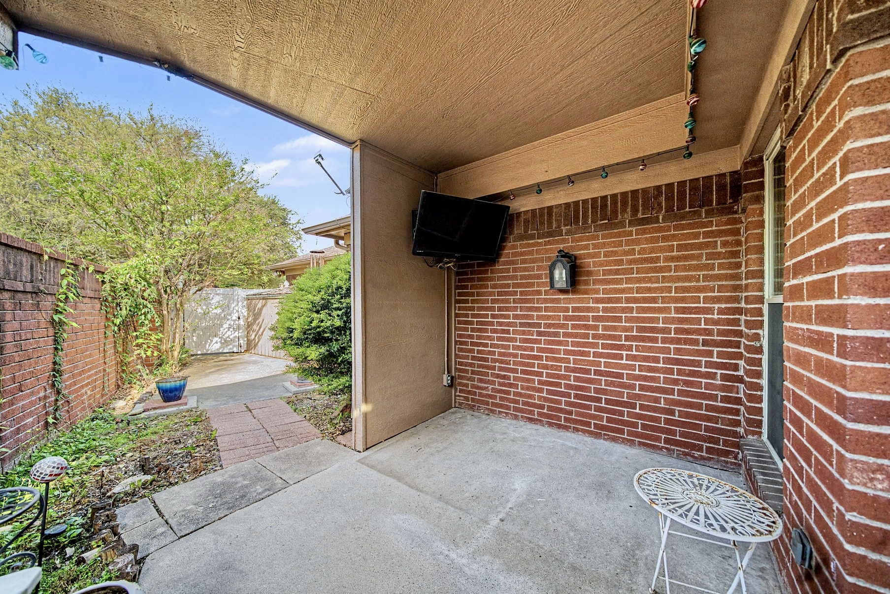 6609 Waterwood Circle