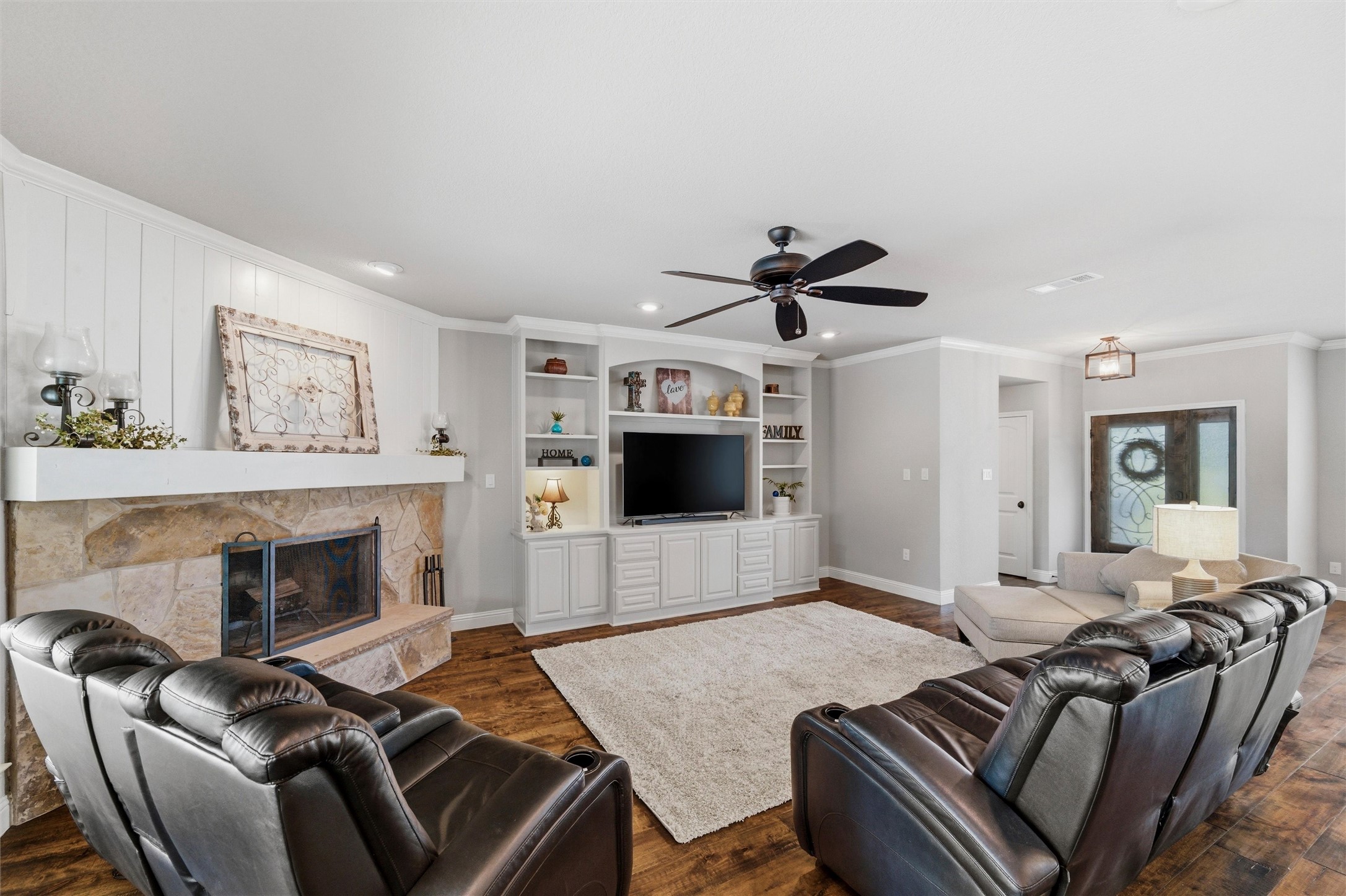 1601 Chapman Court