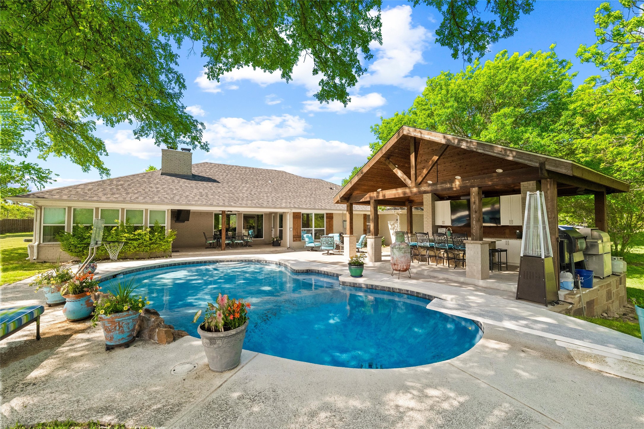 1601 Chapman Court