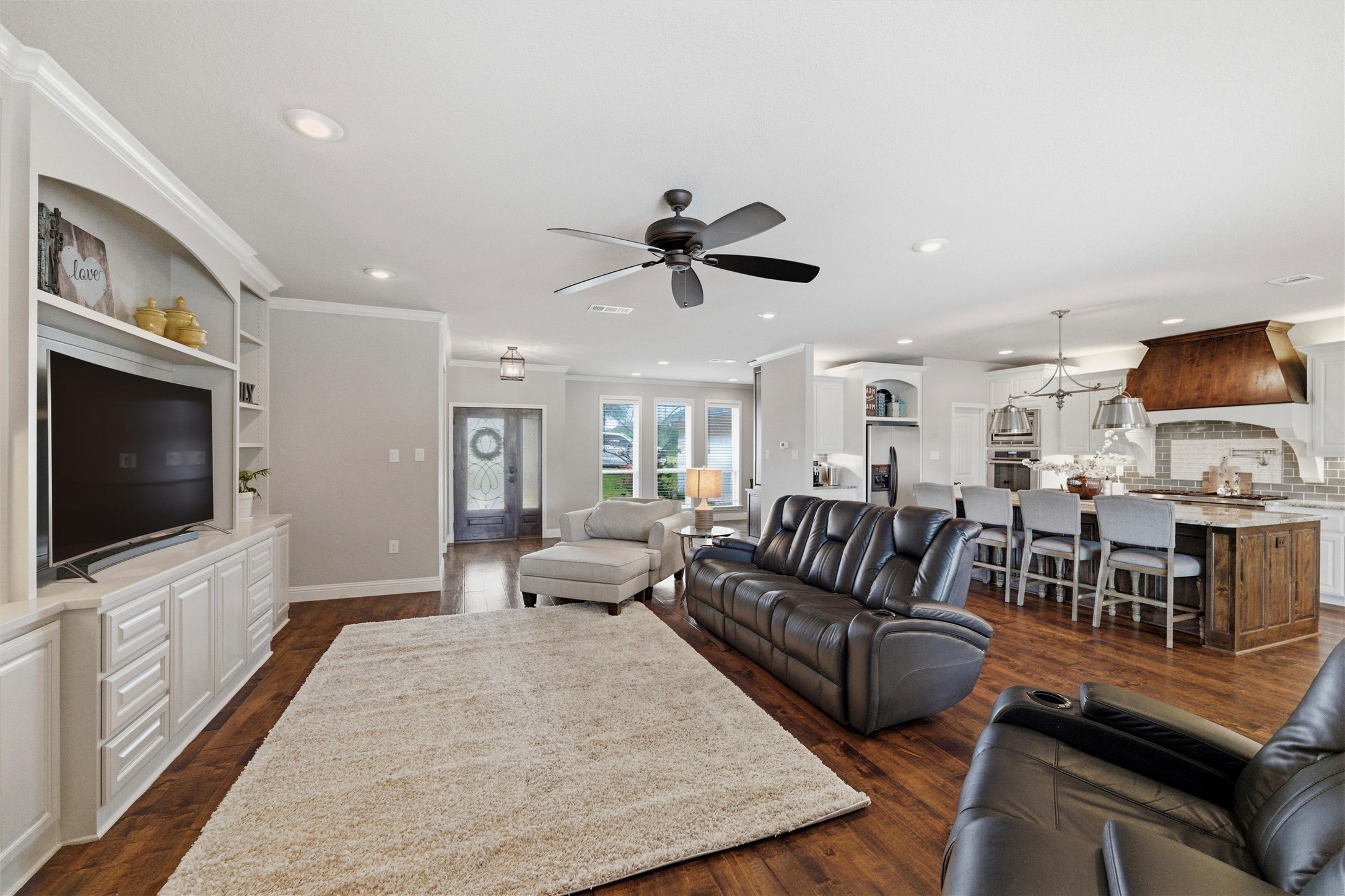 1601 Chapman Court