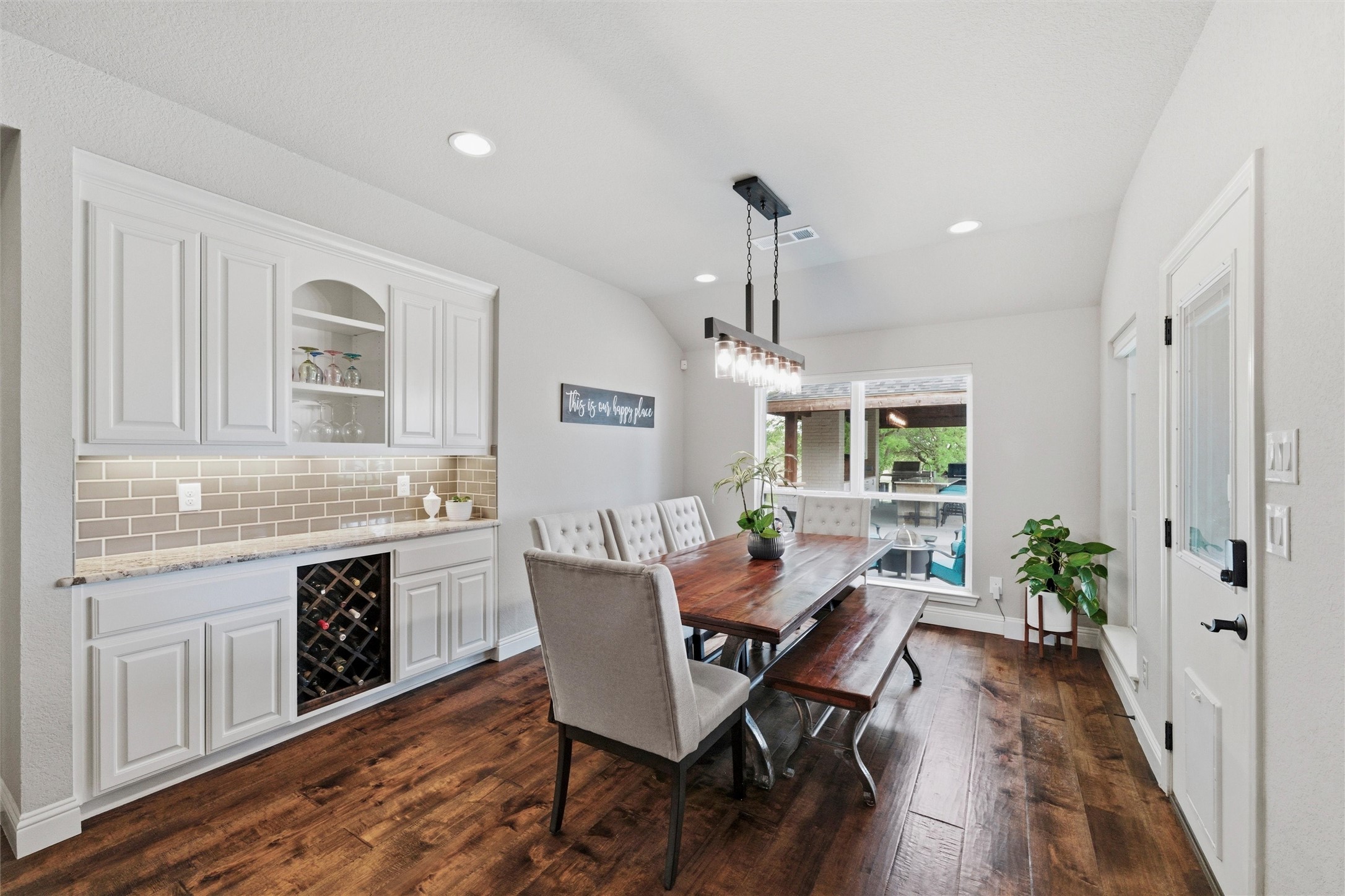1601 Chapman Court