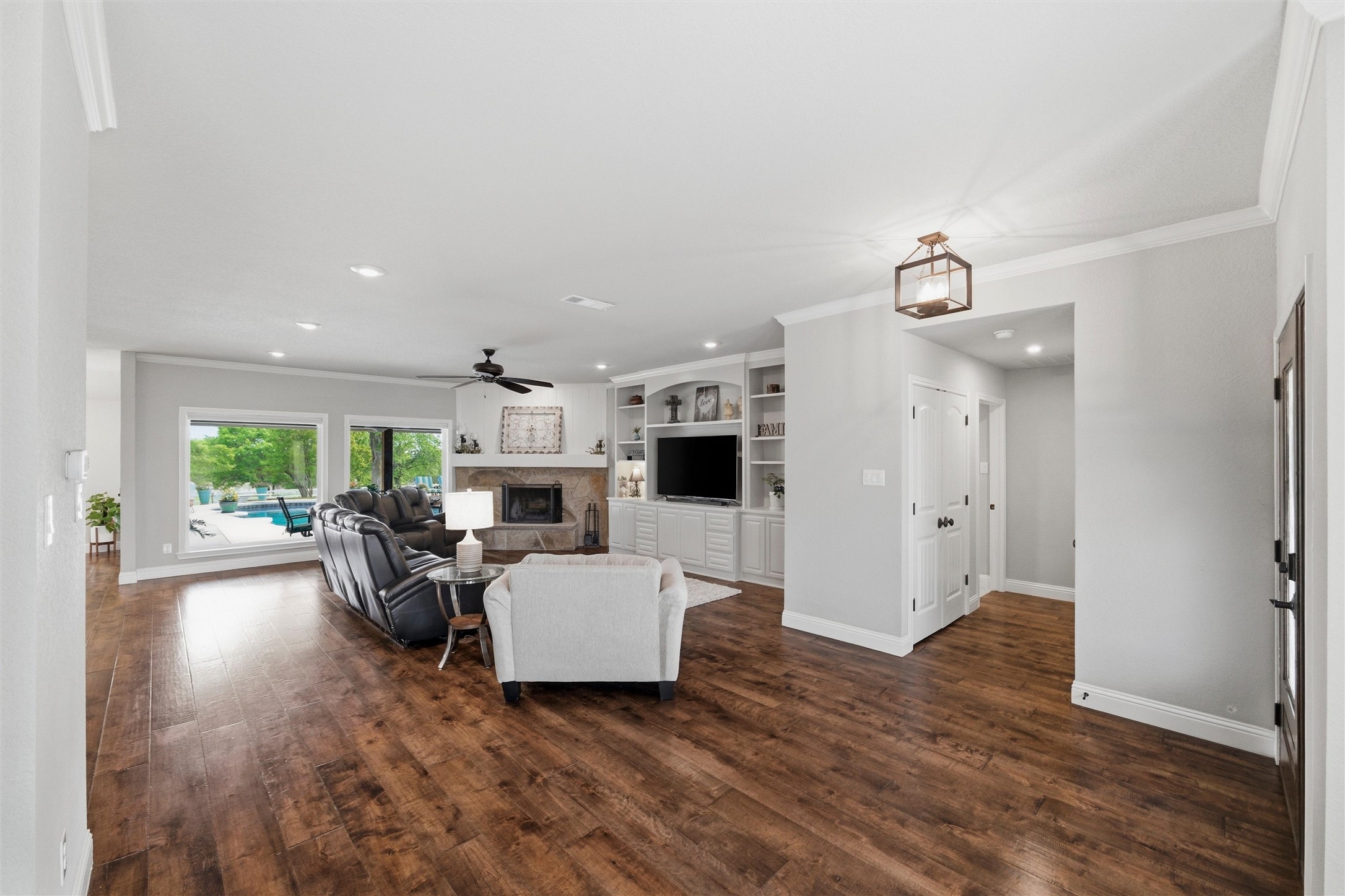 1601 Chapman Court