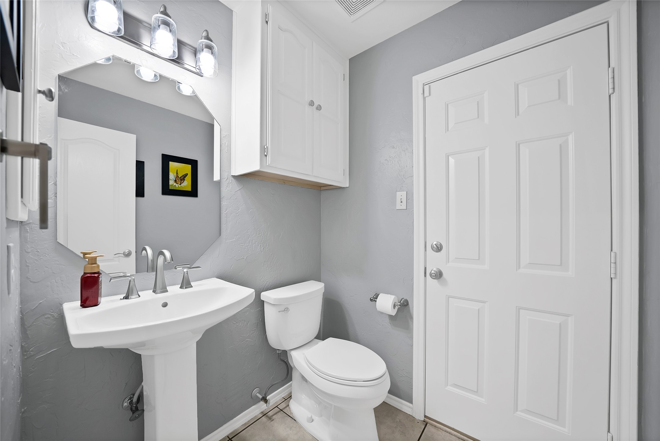 1507 Greenleaf Court
