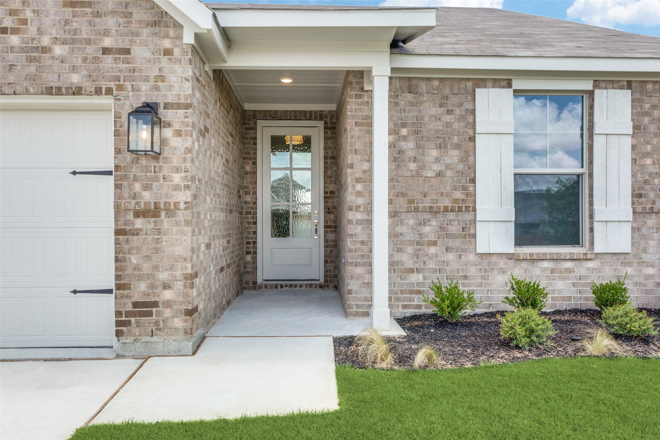 500 Lakeway Lane