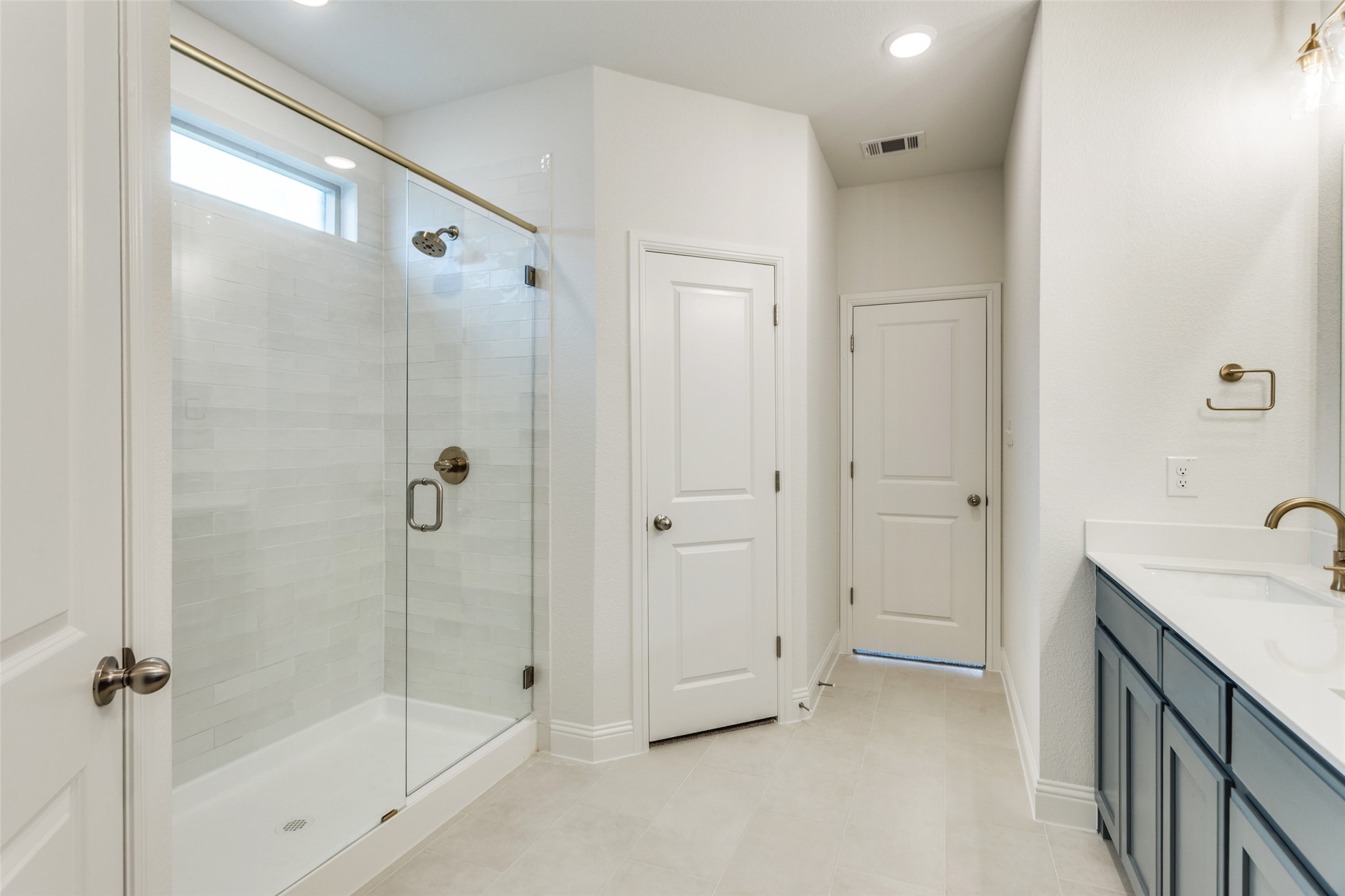 500 Lakeway Lane